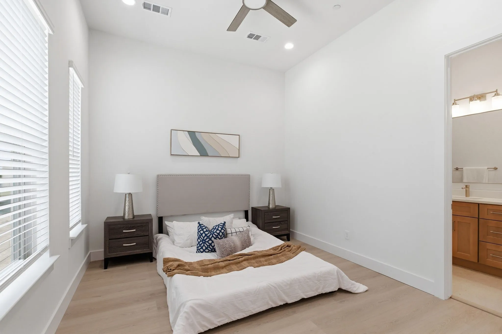 Townhouse For Rent in Dallas County , 2925 Spruce Valley Lane 314, Dallas, Texas 75233, 2 Bedroom, 2 Bathroom, 2 Garage spaces, 1,351 Sqft, built in 2026, mls#21381550, Real Estate Agent in Dallas, Homes For Rent in Dallas county, Homes For Rent in Dallas, Realtor in Dallas Texas, Real Estate Brokerage Independent Realty Texas, Luminita Cordes Realtor