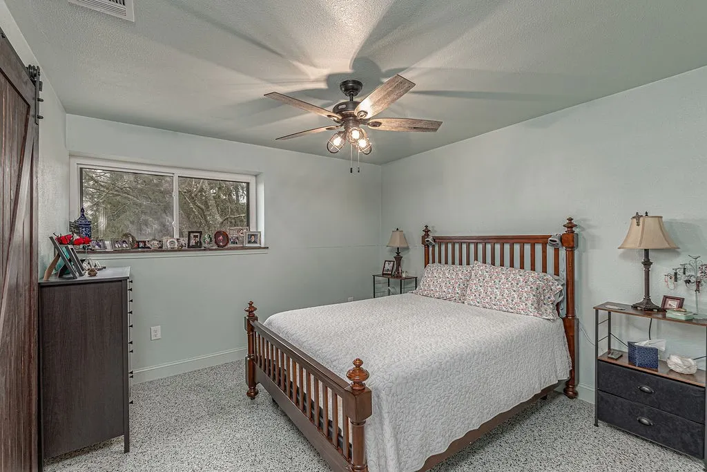 Single Family Residence For Sale in Collin County , 4599 County Road 660, Farmersville, Texas 75442, 1 Bedroom, 1 Bathroom, Garage spaces, 1,200 Sqft, built in 2021, mls#21381551, Real Estate Agent in Farmersville, Homes For Sale in Collin county, Homes For Sale in Farmersville, Realtor in Farmersville Texas, Real Estate Brokerage Independent Realty Texas, Luminita Cordes Realtor