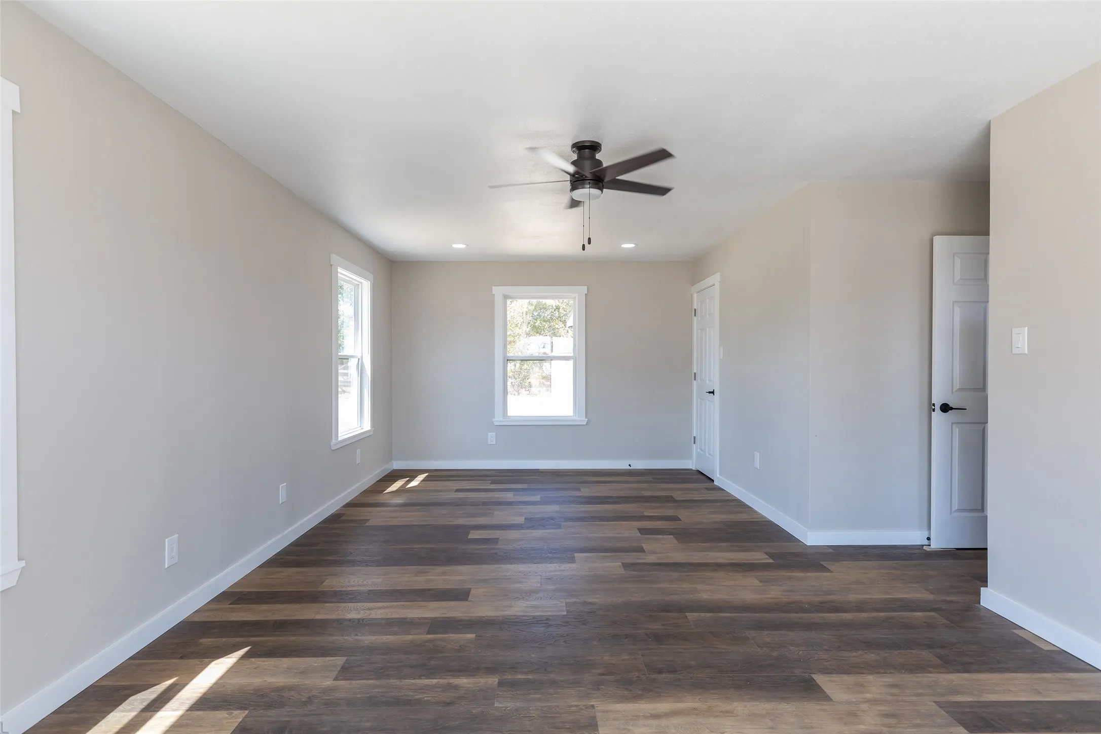 Single Family Residence For Sale in Jones County , 859 Choctaw Point, Abilene, Texas 79601, 3 Bedroom, 4 Bathroom, 1 Garage spaces, 2,086 Sqft, built in 1967, mls#21378461, Real Estate Agent in Abilene, Homes For Sale in Jones county, Homes For Sale in Abilene, Realtor in Abilene Texas, Real Estate Brokerage Independent Realty Texas, Luminita Cordes Realtor