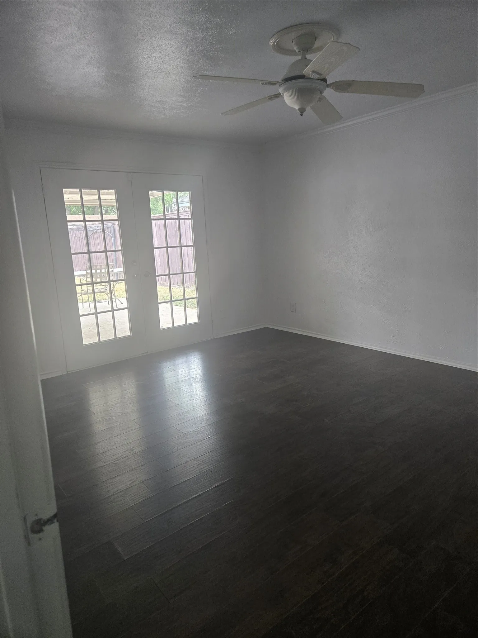 Single Family Residence For Sale in Dallas County , 1117 Mill River Drive, Garland, Texas 75043, 3 Bedroom, 2 Bathroom, 2 Garage spaces, 1,338 Sqft, built in 1966, mls#21372848, Real Estate Agent in Garland, Homes For Sale in Dallas county, Homes For Sale in Garland, Realtor in Garland Texas, Real Estate Brokerage Independent Realty Texas, Luminita Cordes Realtor