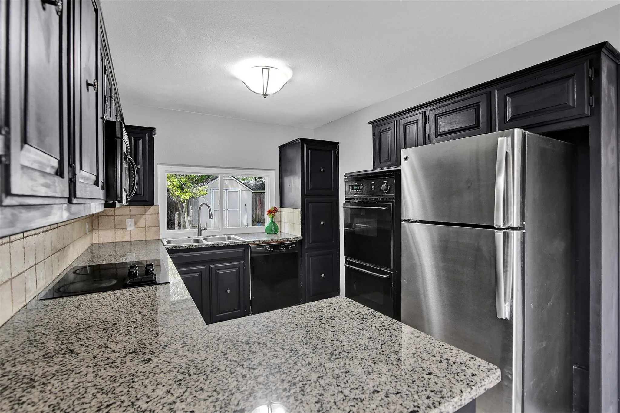 Single Family Residence For Rent in Collin County , 1113 Roaring Springs Drive, Allen, Texas 75002, 3 Bedroom, 2 Bathroom, 2 Garage spaces, 1,580 Sqft, built in 1981, mls#21381555, Real Estate Agent in Allen, Homes For Rent in Collin county, Homes For Rent in Allen, Realtor in Allen Texas, Real Estate Brokerage Independent Realty Texas, Luminita Cordes Realtor