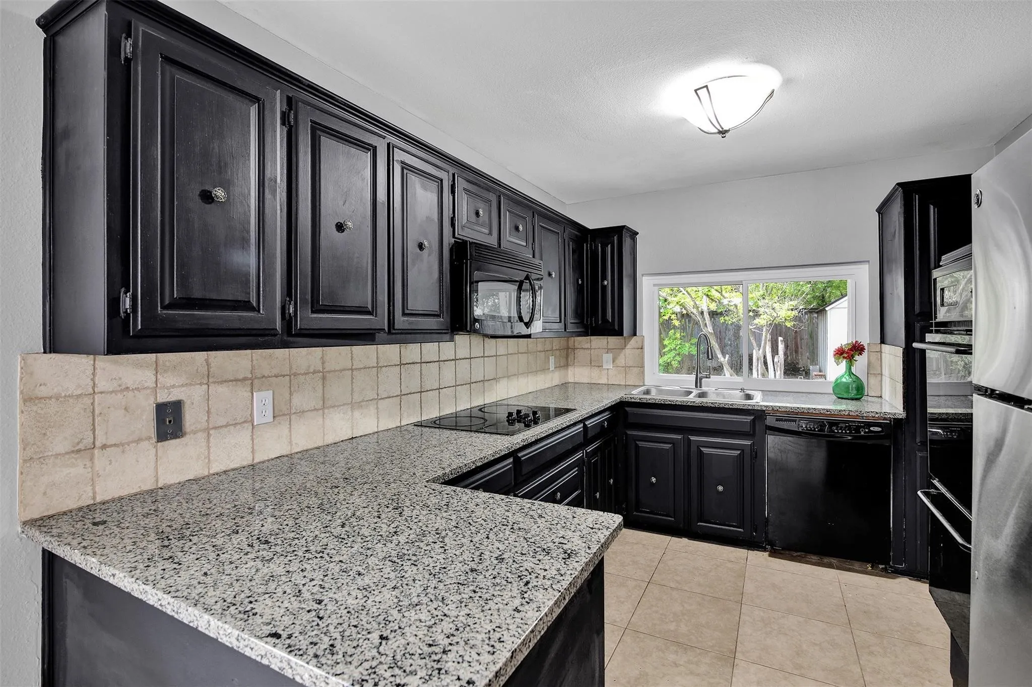 Single Family Residence For Rent in Collin County , 1113 Roaring Springs Drive, Allen, Texas 75002, 3 Bedroom, 2 Bathroom, 2 Garage spaces, 1,580 Sqft, built in 1981, mls#21381555, Real Estate Agent in Allen, Homes For Rent in Collin county, Homes For Rent in Allen, Realtor in Allen Texas, Real Estate Brokerage Independent Realty Texas, Luminita Cordes Realtor