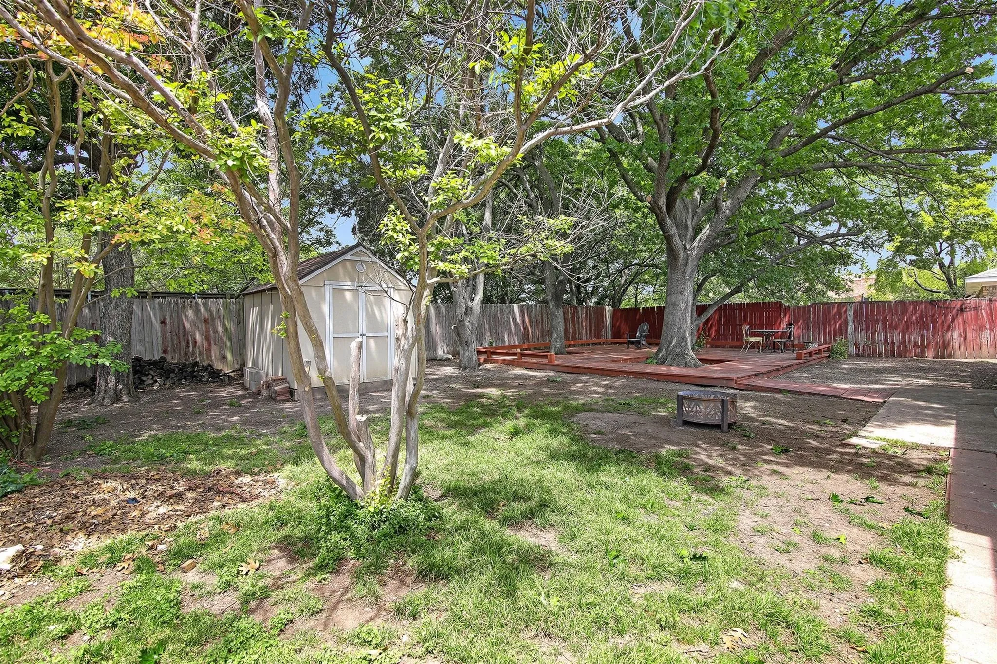 Single Family Residence For Rent in Collin County , 1113 Roaring Springs Drive, Allen, Texas 75002, 3 Bedroom, 2 Bathroom, 2 Garage spaces, 1,580 Sqft, built in 1981, mls#21381555, Real Estate Agent in Allen, Homes For Rent in Collin county, Homes For Rent in Allen, Realtor in Allen Texas, Real Estate Brokerage Independent Realty Texas, Luminita Cordes Realtor