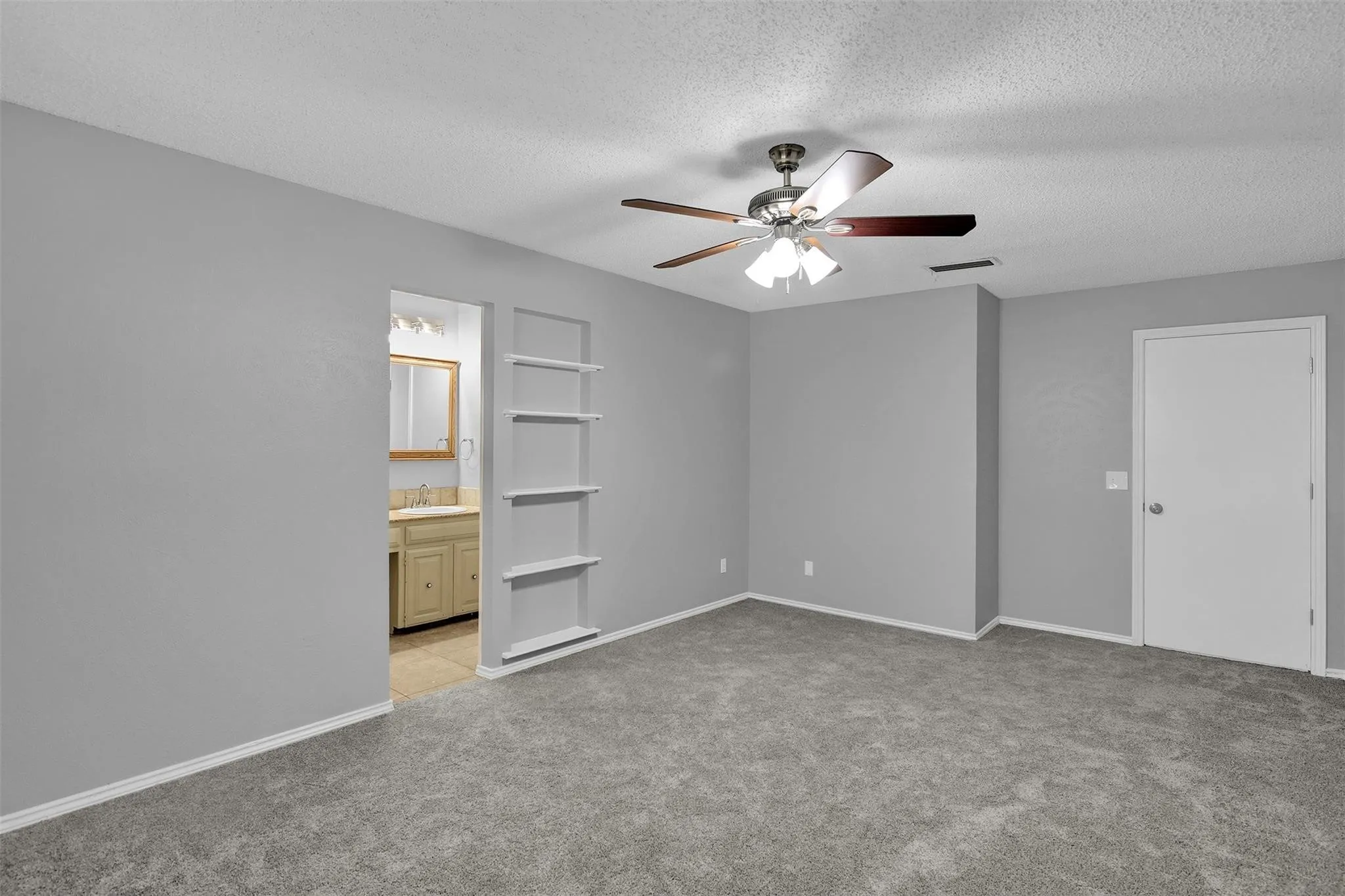 Single Family Residence For Rent in Collin County , 1113 Roaring Springs Drive, Allen, Texas 75002, 3 Bedroom, 2 Bathroom, 2 Garage spaces, 1,580 Sqft, built in 1981, mls#21381555, Real Estate Agent in Allen, Homes For Rent in Collin county, Homes For Rent in Allen, Realtor in Allen Texas, Real Estate Brokerage Independent Realty Texas, Luminita Cordes Realtor