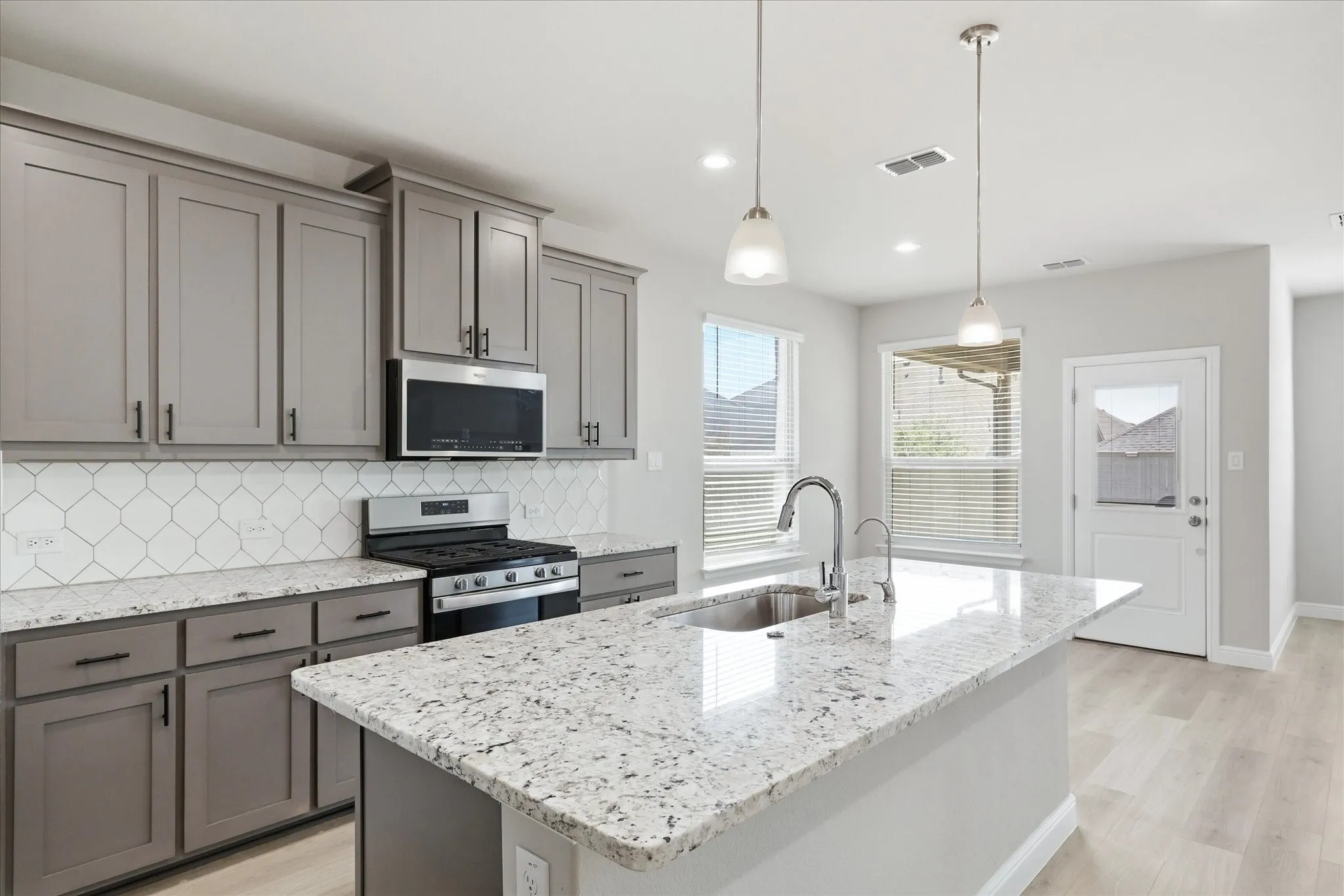 Single Family Residence For Rent in Denton County , 1516 Rachel Street, Northlake, Texas 76247, 5 Bedroom, 4 Bathroom, 2 Garage spaces, 2,800 Sqft, built in 2021, mls#21380545, Real Estate Agent in Northlake, Homes For Rent in Denton county, Homes For Rent in Northlake, Realtor in Northlake Texas, Real Estate Brokerage Independent Realty Texas, Luminita Cordes Realtor