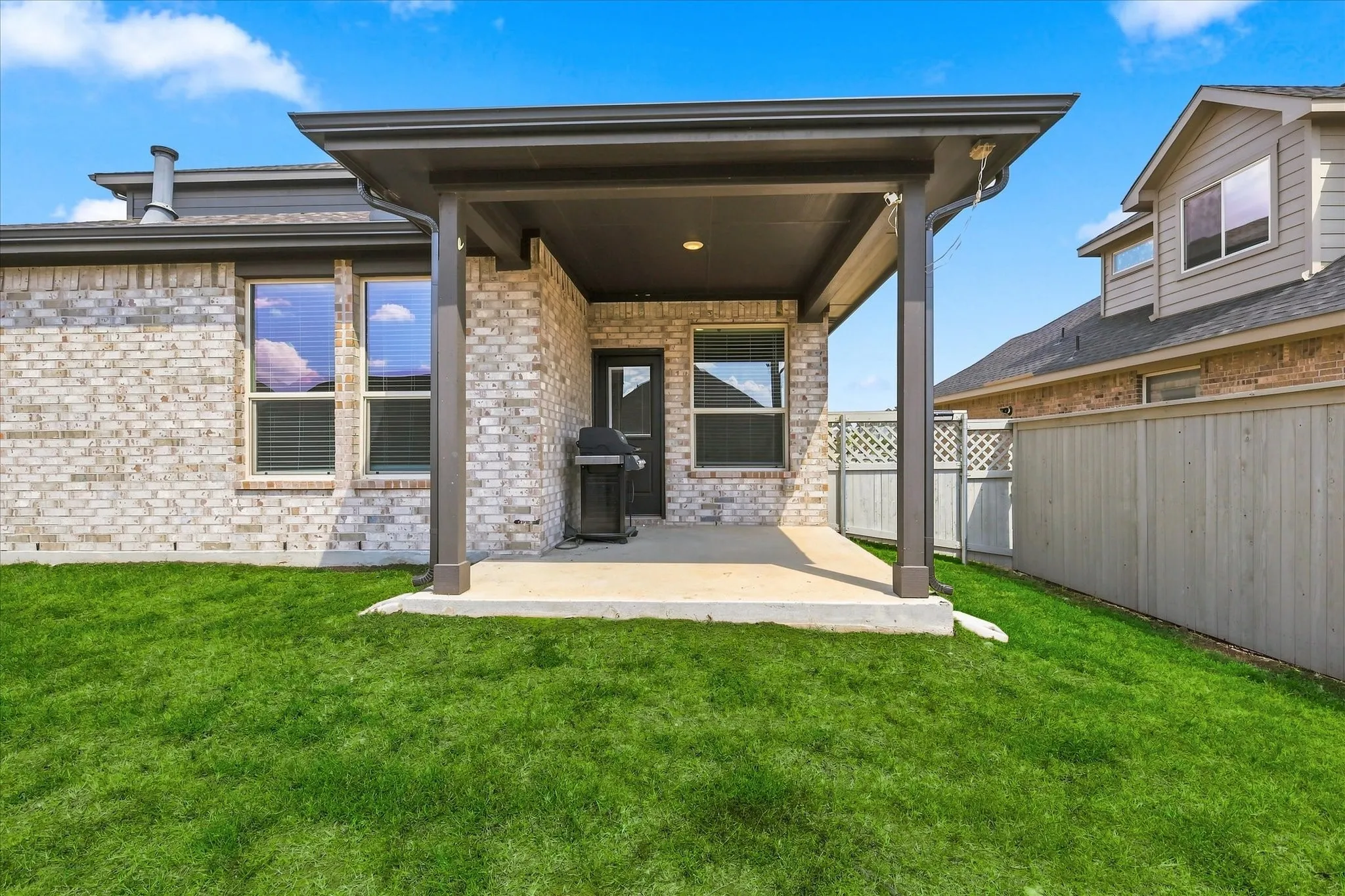 Single Family Residence For Rent in Denton County , 1516 Rachel Street, Northlake, Texas 76247, 5 Bedroom, 4 Bathroom, 2 Garage spaces, 2,800 Sqft, built in 2021, mls#21380545, Real Estate Agent in Northlake, Homes For Rent in Denton county, Homes For Rent in Northlake, Realtor in Northlake Texas, Real Estate Brokerage Independent Realty Texas, Luminita Cordes Realtor