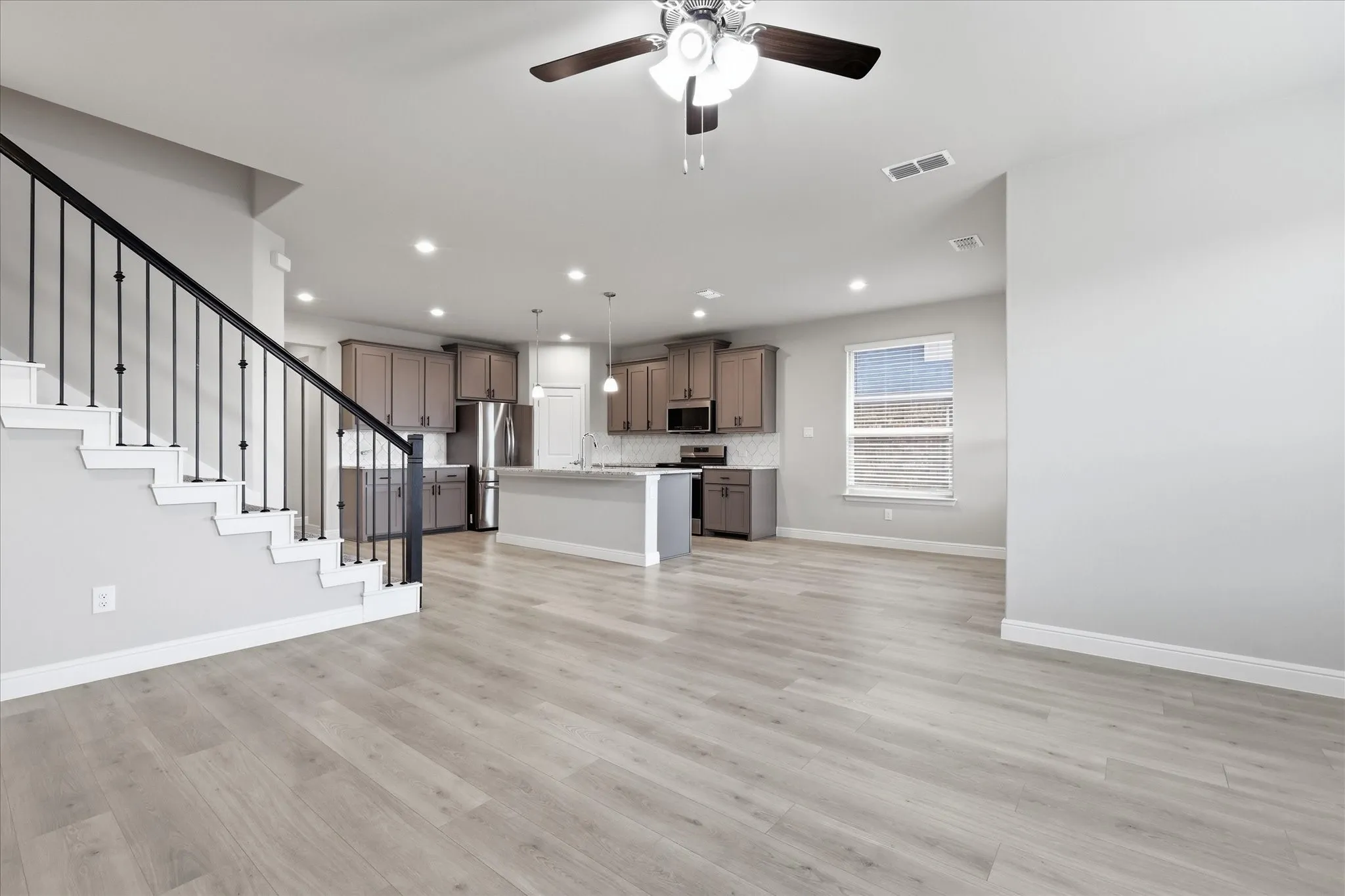 Single Family Residence For Rent in Denton County , 1516 Rachel Street, Northlake, Texas 76247, 5 Bedroom, 4 Bathroom, 2 Garage spaces, 2,800 Sqft, built in 2021, mls#21380545, Real Estate Agent in Northlake, Homes For Rent in Denton county, Homes For Rent in Northlake, Realtor in Northlake Texas, Real Estate Brokerage Independent Realty Texas, Luminita Cordes Realtor