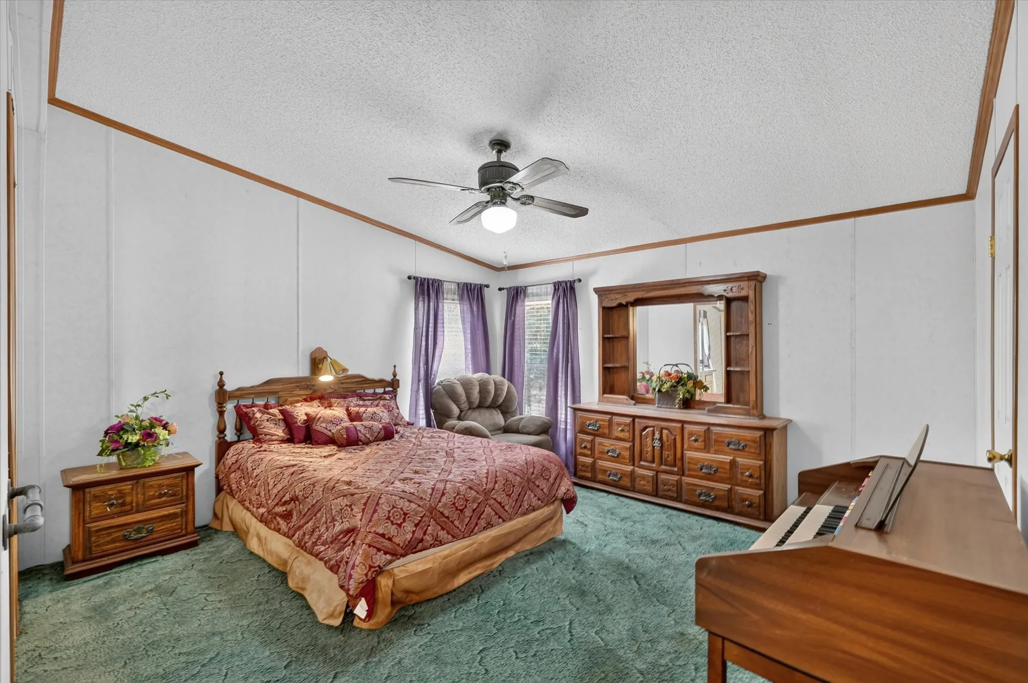 Mobile Home For Sale in Parker County , 460 Valley View Drive, Azle, Texas 76020, 3 Bedroom, 2 Bathroom, Garage spaces, 1,802 Sqft, built in 1997, mls#21380166, Real Estate Agent in Azle, Homes For Sale in Parker county, Homes For Sale in Azle, Realtor in Azle Texas, Real Estate Brokerage Independent Realty Texas, Luminita Cordes Realtor