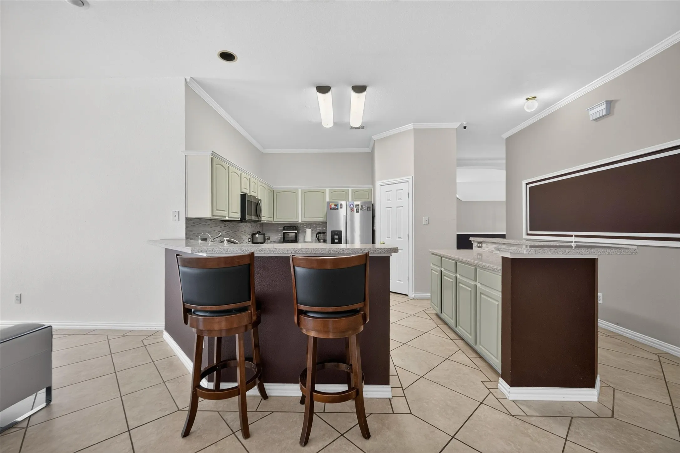 Single Family Residence For Sale in Dallas County , 3413 Castleman Cove Drive, Garland, Texas 75040, 4 Bedroom, 3 Bathroom, 2 Garage spaces, 2,411 Sqft, built in 2000, mls#21373459, Real Estate Agent in Garland, Homes For Sale in Dallas county, Homes For Sale in Garland, Realtor in Garland Texas, Real Estate Brokerage Independent Realty Texas, Luminita Cordes Realtor