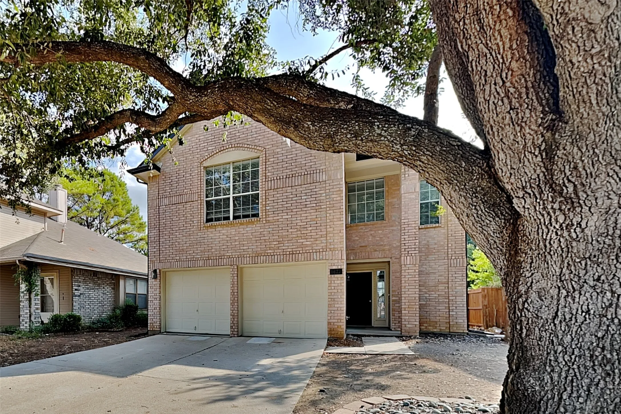 Single Family Residence For Rent in Denton County , 1677 Prescott Circle, Flower Mound, Texas 75028, 3 Bedroom, 3 Bathroom, 2 Garage spaces, 2,066 Sqft, built in 1992, mls#21381563, Real Estate Agent in Flower Mound, Homes For Rent in Denton county, Homes For Rent in Flower Mound, Realtor in Flower Mound Texas, Real Estate Brokerage Independent Realty Texas, Luminita Cordes Realtor