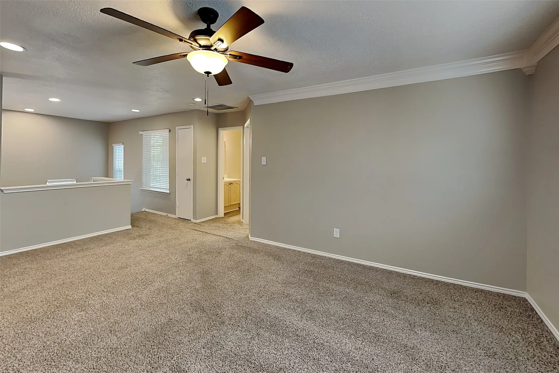 Single Family Residence For Rent in Denton County , 1677 Prescott Circle, Flower Mound, Texas 75028, 3 Bedroom, 3 Bathroom, 2 Garage spaces, 2,066 Sqft, built in 1992, mls#21381563, Real Estate Agent in Flower Mound, Homes For Rent in Denton county, Homes For Rent in Flower Mound, Realtor in Flower Mound Texas, Real Estate Brokerage Independent Realty Texas, Luminita Cordes Realtor