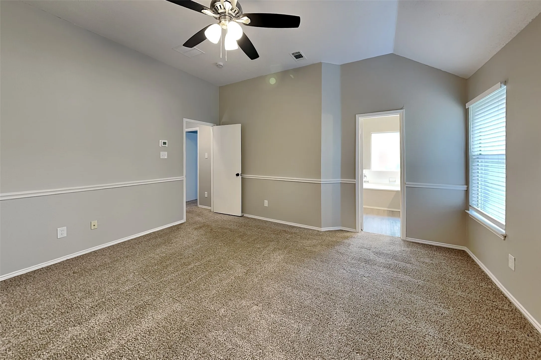 Single Family Residence For Rent in Denton County , 1677 Prescott Circle, Flower Mound, Texas 75028, 3 Bedroom, 3 Bathroom, 2 Garage spaces, 2,066 Sqft, built in 1992, mls#21381563, Real Estate Agent in Flower Mound, Homes For Rent in Denton county, Homes For Rent in Flower Mound, Realtor in Flower Mound Texas, Real Estate Brokerage Independent Realty Texas, Luminita Cordes Realtor