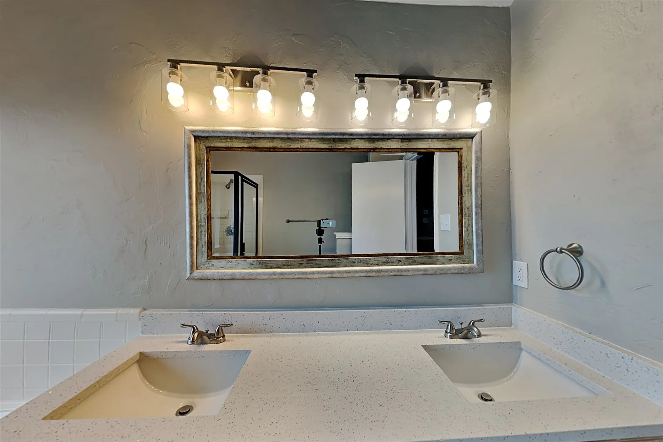 Single Family Residence For Rent in Denton County , 1677 Prescott Circle, Flower Mound, Texas 75028, 3 Bedroom, 3 Bathroom, 2 Garage spaces, 2,066 Sqft, built in 1992, mls#21381563, Real Estate Agent in Flower Mound, Homes For Rent in Denton county, Homes For Rent in Flower Mound, Realtor in Flower Mound Texas, Real Estate Brokerage Independent Realty Texas, Luminita Cordes Realtor
