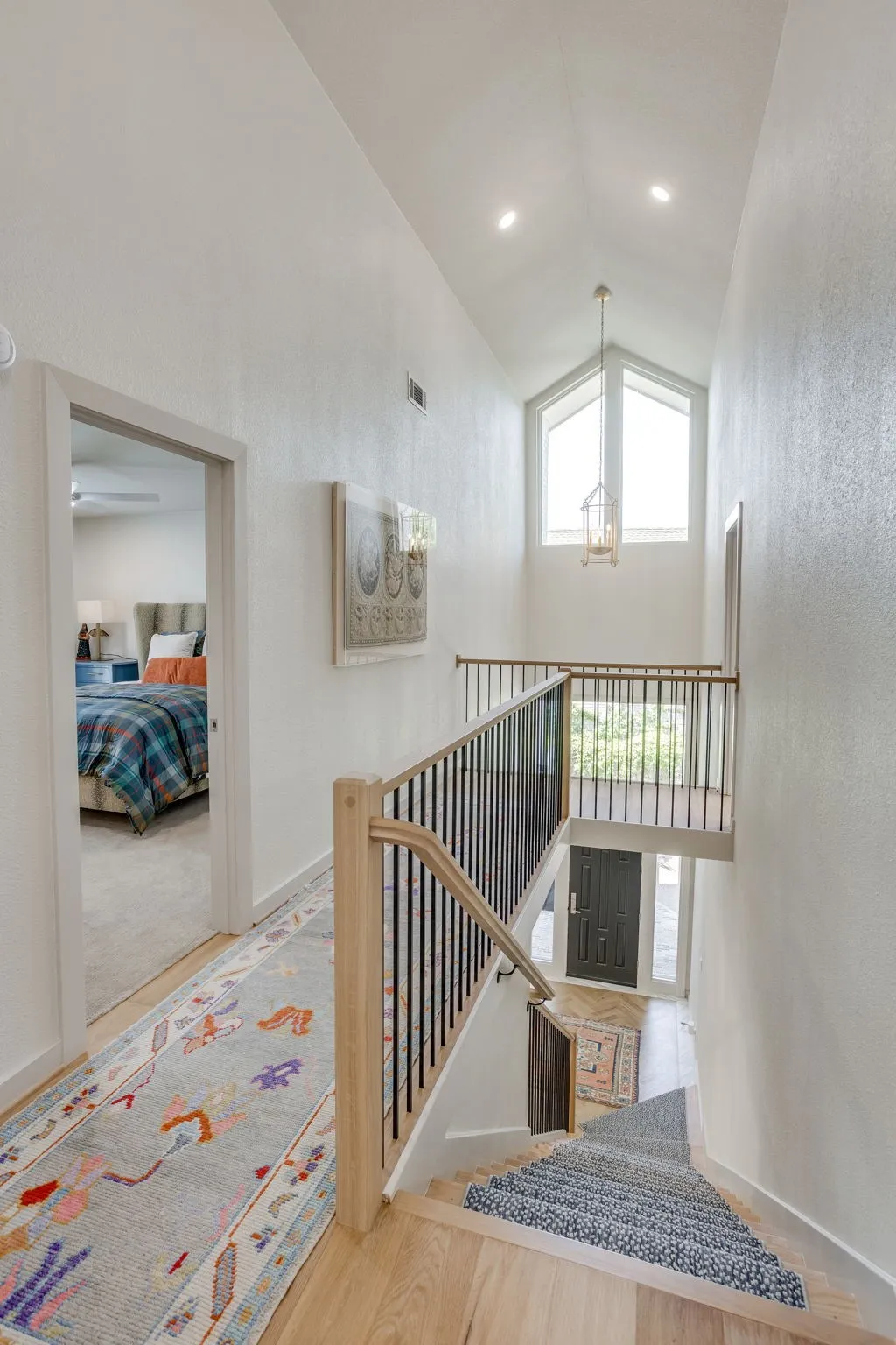 Single Family Residence For Sale in Tarrant County , 2144 Fountain Square Drive, Fort Worth, Texas 76107, 4 Bedroom, 4 Bathroom, 2 Garage spaces, 3,710 Sqft, built in 1984, mls#21374791, Real Estate Agent in Fort Worth, Homes For Sale in Tarrant county, Homes For Sale in Fort Worth, Realtor in Fort Worth Texas, Real Estate Brokerage Independent Realty Texas, Luminita Cordes Realtor