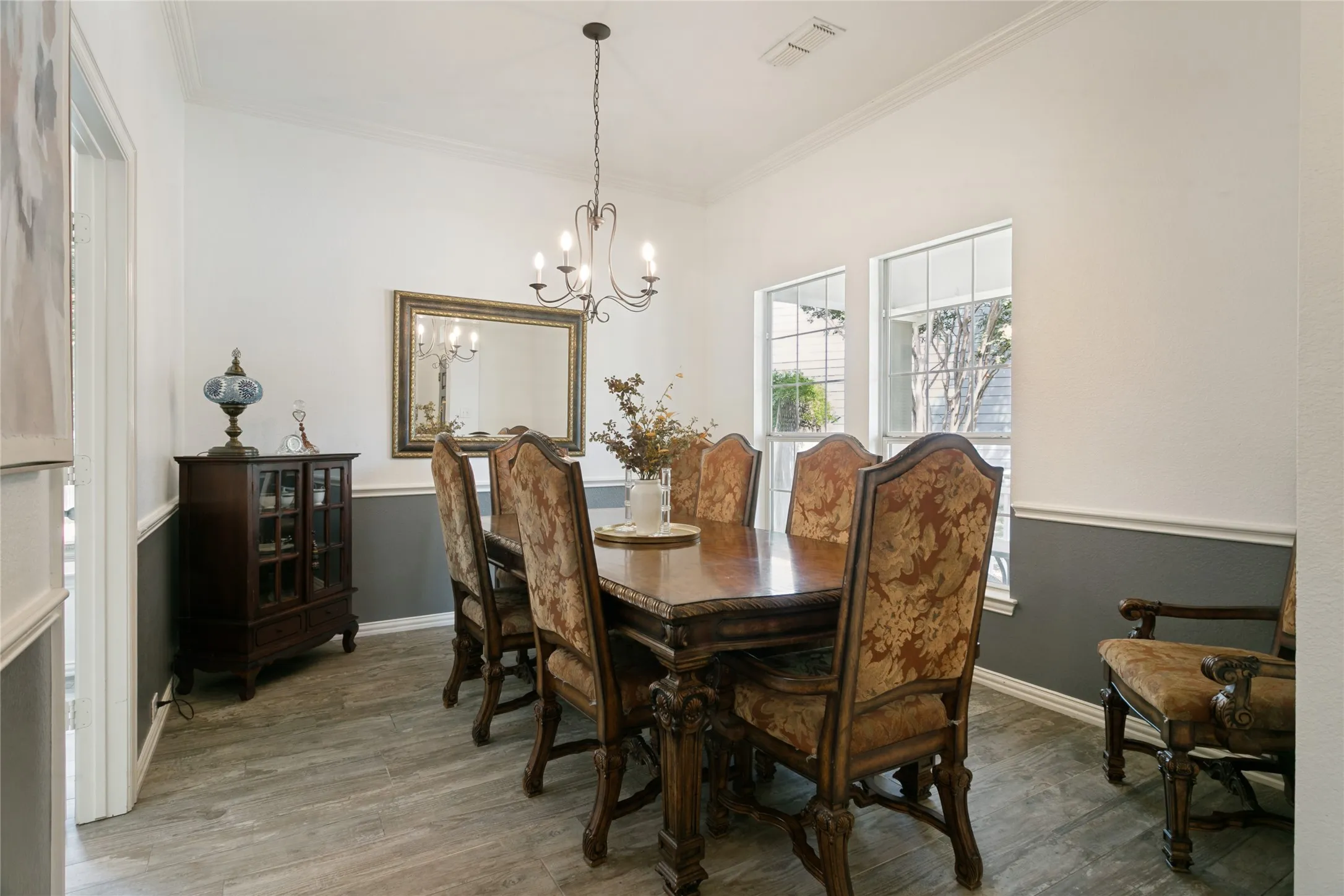 Single Family Residence For Sale in Tarrant County , 150 Fall Creek, Grapevine, Texas 76051, 3 Bedroom, 3 Bathroom, 2 Garage spaces, 3,165 Sqft, built in 2004, mls#21381571, Real Estate Agent in Grapevine, Homes For Sale in Tarrant county, Homes For Sale in Grapevine, Realtor in Grapevine Texas, Real Estate Brokerage Independent Realty Texas, Luminita Cordes Realtor
