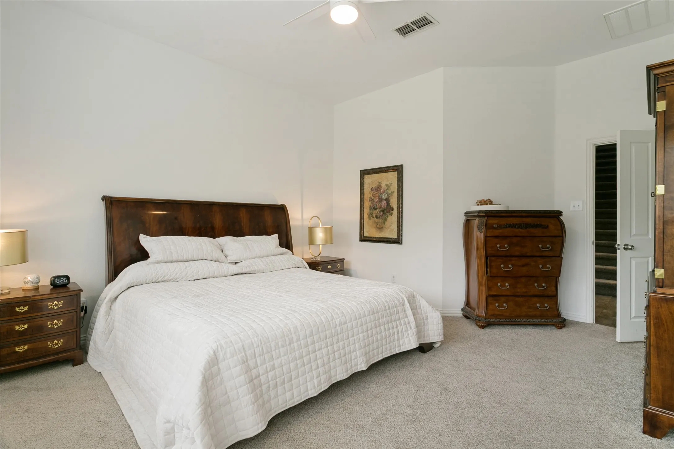 Single Family Residence For Sale in Tarrant County , 150 Fall Creek, Grapevine, Texas 76051, 3 Bedroom, 3 Bathroom, 2 Garage spaces, 3,165 Sqft, built in 2004, mls#21381571, Real Estate Agent in Grapevine, Homes For Sale in Tarrant county, Homes For Sale in Grapevine, Realtor in Grapevine Texas, Real Estate Brokerage Independent Realty Texas, Luminita Cordes Realtor
