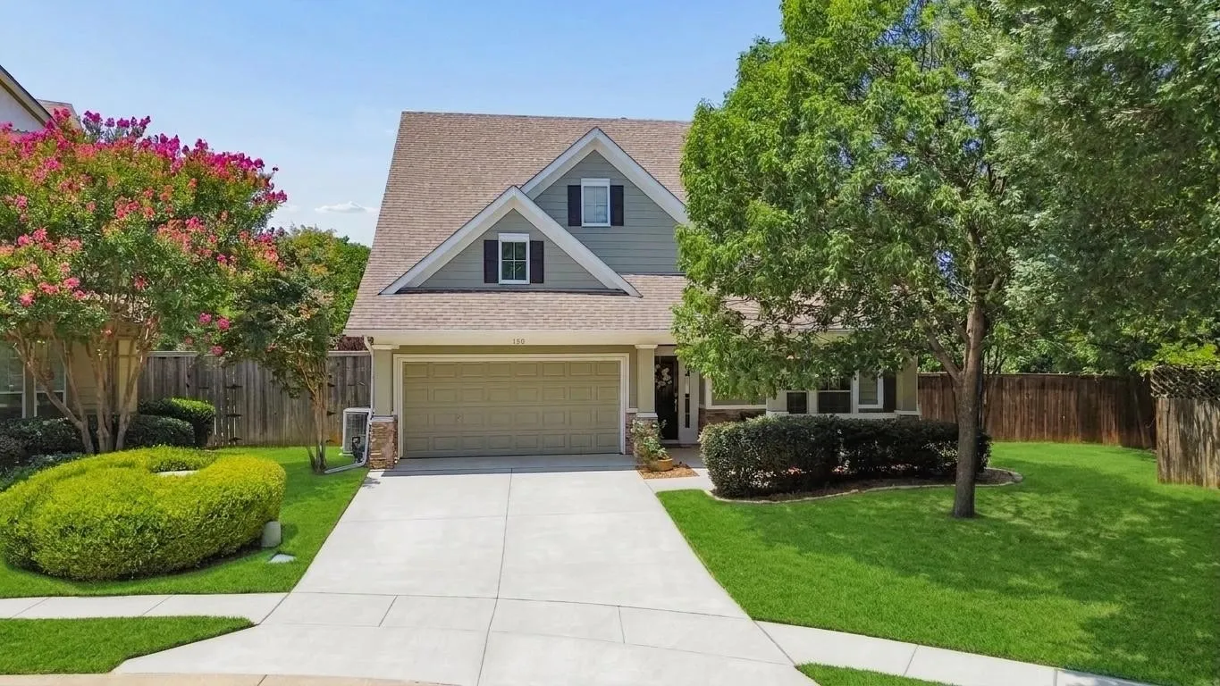 Single Family Residence For Sale in Tarrant County , 150 Fall Creek, Grapevine, Texas 76051, 3 Bedroom, 3 Bathroom, 2 Garage spaces, 3,165 Sqft, built in 2004, mls#21381571, Real Estate Agent in Grapevine, Homes For Sale in Tarrant county, Homes For Sale in Grapevine, Realtor in Grapevine Texas, Real Estate Brokerage Independent Realty Texas, Luminita Cordes Realtor
