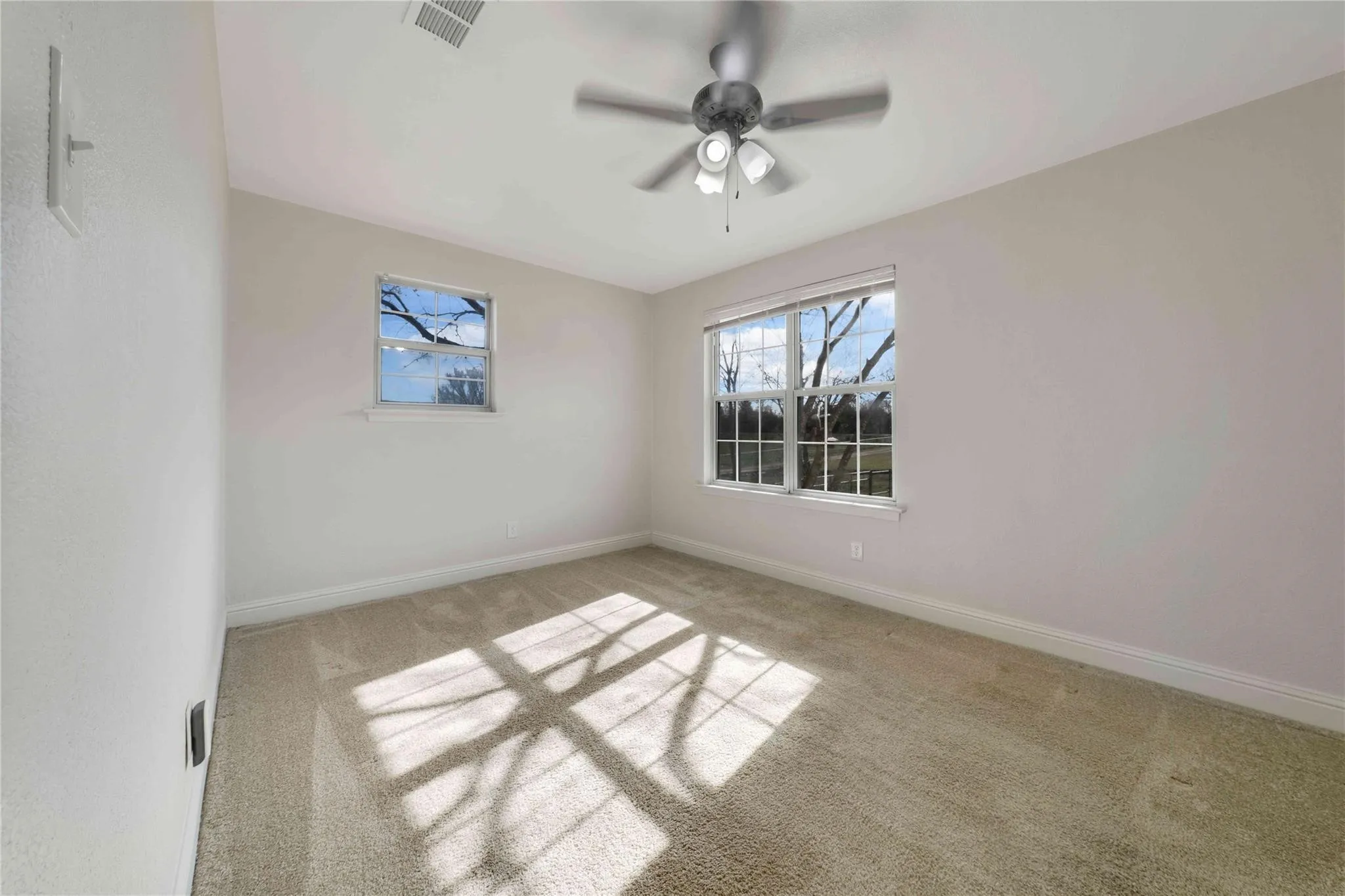 Single Family Residence For Sale in Collin County , 8235 County Road 506, Anna, Texas 75409, 3 Bedroom, 2 Bathroom, Garage spaces, 1,958 Sqft, built in 1976, mls#21380727, Real Estate Agent in Anna, Homes For Sale in Collin county, Homes For Sale in Anna, Realtor in Anna Texas, Real Estate Brokerage Independent Realty Texas, Luminita Cordes Realtor