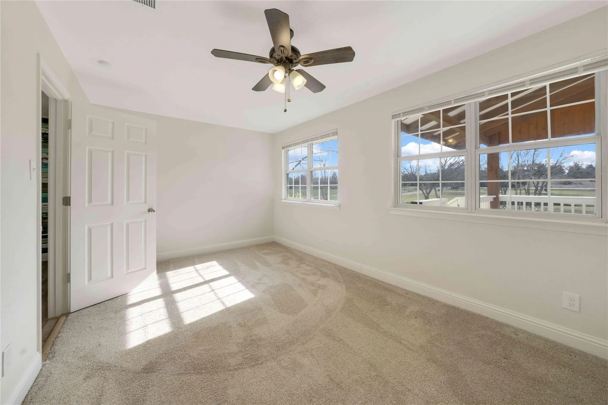 Single Family Residence For Sale in Collin County , 8235 County Road 506, Anna, Texas 75409, 3 Bedroom, 2 Bathroom, Garage spaces, 1,958 Sqft, built in 1976, mls#21380727, Real Estate Agent in Anna, Homes For Sale in Collin county, Homes For Sale in Anna, Realtor in Anna Texas, Real Estate Brokerage Independent Realty Texas, Luminita Cordes Realtor