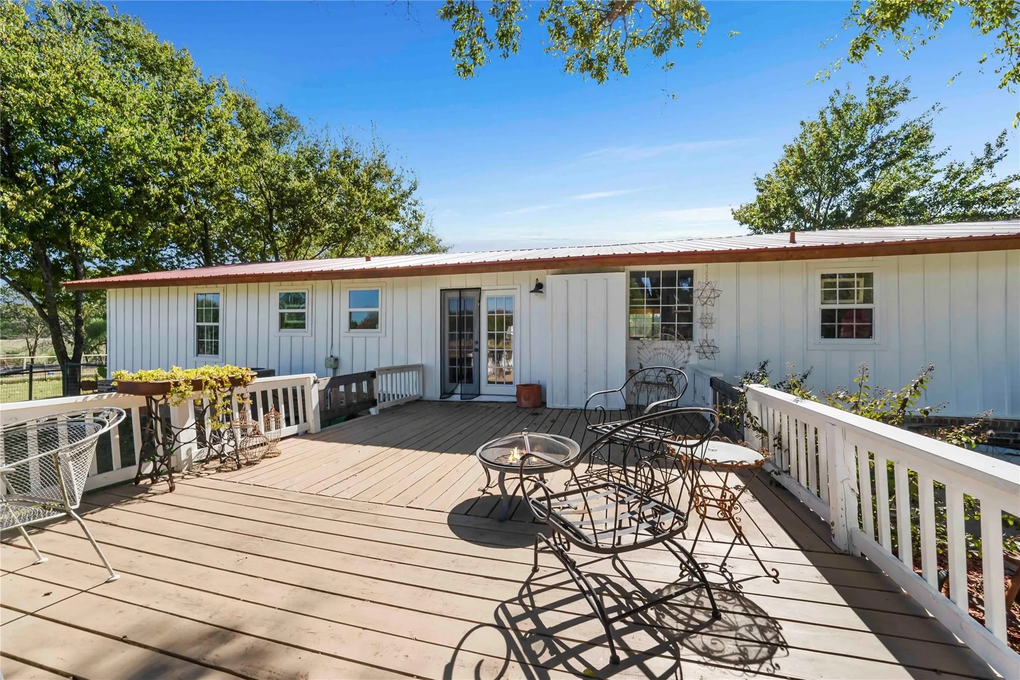 Single Family Residence For Sale in Collin County , 8235 County Road 506, Anna, Texas 75409, 3 Bedroom, 2 Bathroom, Garage spaces, 1,958 Sqft, built in 1976, mls#21380727, Real Estate Agent in Anna, Homes For Sale in Collin county, Homes For Sale in Anna, Realtor in Anna Texas, Real Estate Brokerage Independent Realty Texas, Luminita Cordes Realtor