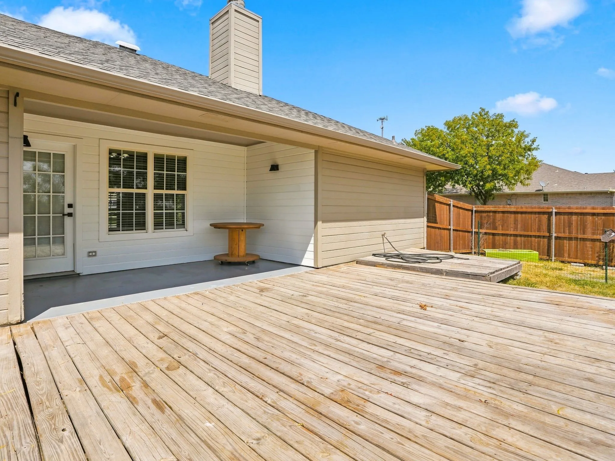 Single Family Residence For Sale in Grayson County , 213 Bryant Street, Pottsboro, Texas 75076, 3 Bedroom, 2 Bathroom, 2 Garage spaces, 1,470 Sqft, built in 2005, mls#21381573, Real Estate Agent in Pottsboro, Homes For Sale in Grayson county, Homes For Sale in Pottsboro, Realtor in Pottsboro Texas, Real Estate Brokerage Independent Realty Texas, Luminita Cordes Realtor