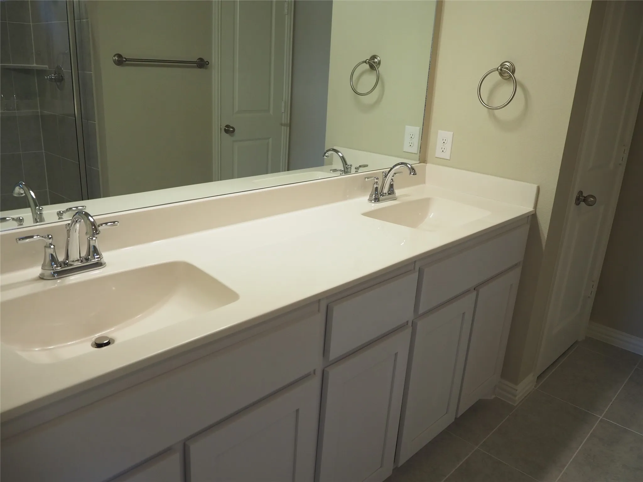 Townhouse For Rent in Denton County , 3117 Solana Circle, Denton, Texas 76207, 3 Bedroom, 3 Bathroom, 2 Garage spaces, 2,096 Sqft, built in 2024, mls#21381574, Real Estate Agent in Denton, Homes For Rent in Denton county, Homes For Rent in Denton, Realtor in Denton Texas, Real Estate Brokerage Independent Realty Texas, Luminita Cordes Realtor