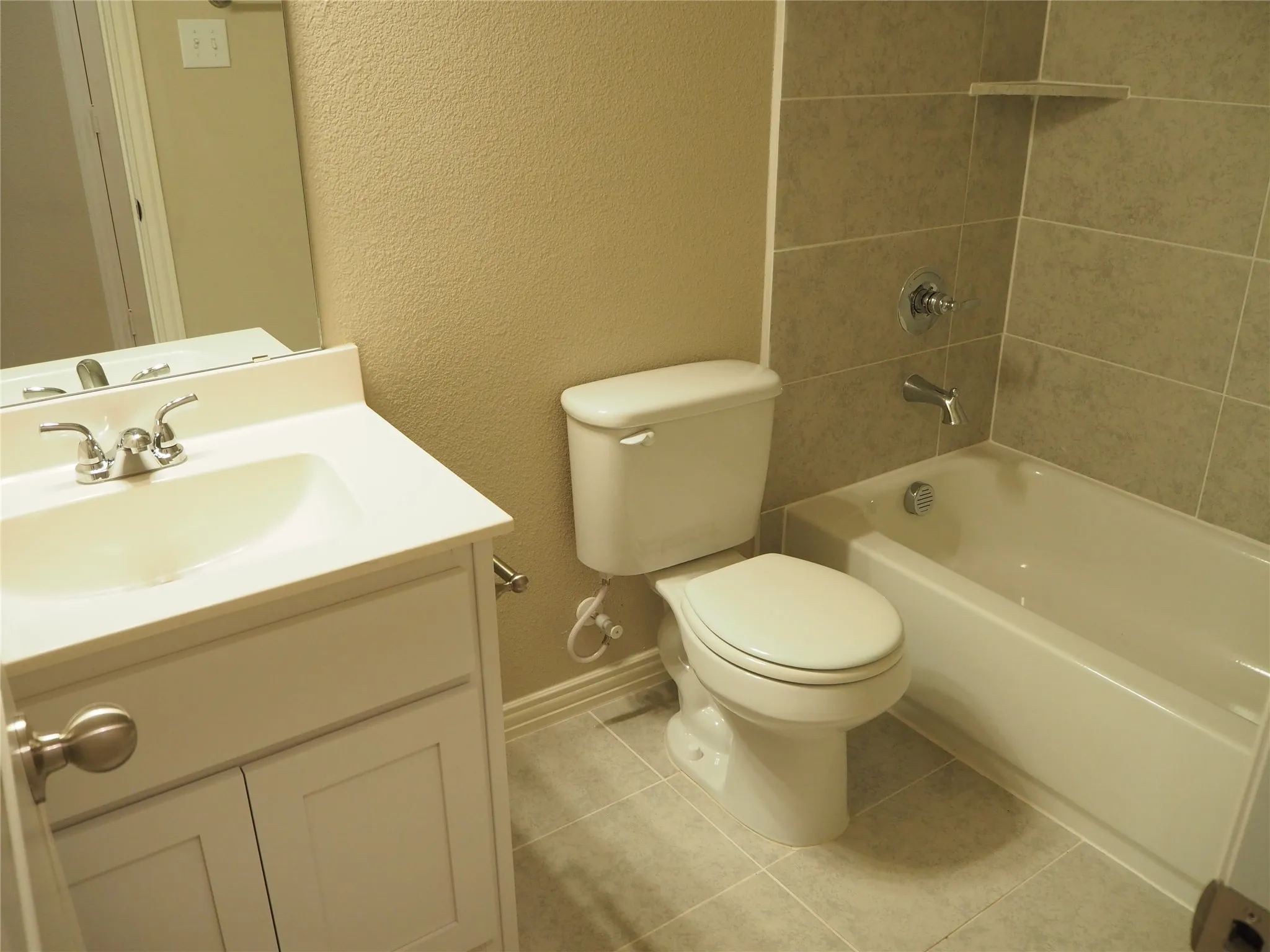 Townhouse For Rent in Denton County , 3117 Solana Circle, Denton, Texas 76207, 3 Bedroom, 3 Bathroom, 2 Garage spaces, 2,096 Sqft, built in 2024, mls#21381574, Real Estate Agent in Denton, Homes For Rent in Denton county, Homes For Rent in Denton, Realtor in Denton Texas, Real Estate Brokerage Independent Realty Texas, Luminita Cordes Realtor
