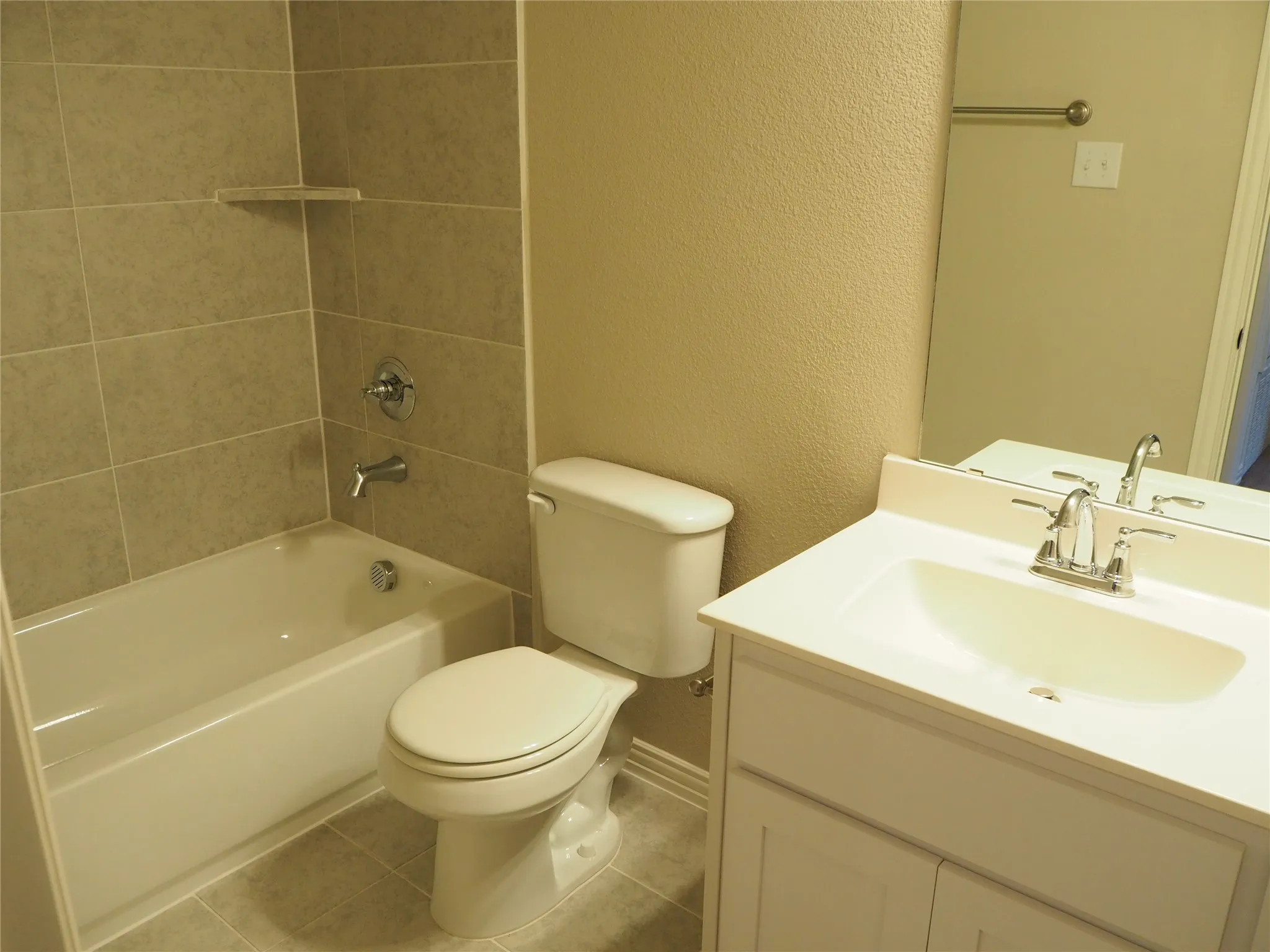 Townhouse For Rent in Denton County , 3117 Solana Circle, Denton, Texas 76207, 3 Bedroom, 3 Bathroom, 2 Garage spaces, 2,096 Sqft, built in 2024, mls#21381574, Real Estate Agent in Denton, Homes For Rent in Denton county, Homes For Rent in Denton, Realtor in Denton Texas, Real Estate Brokerage Independent Realty Texas, Luminita Cordes Realtor