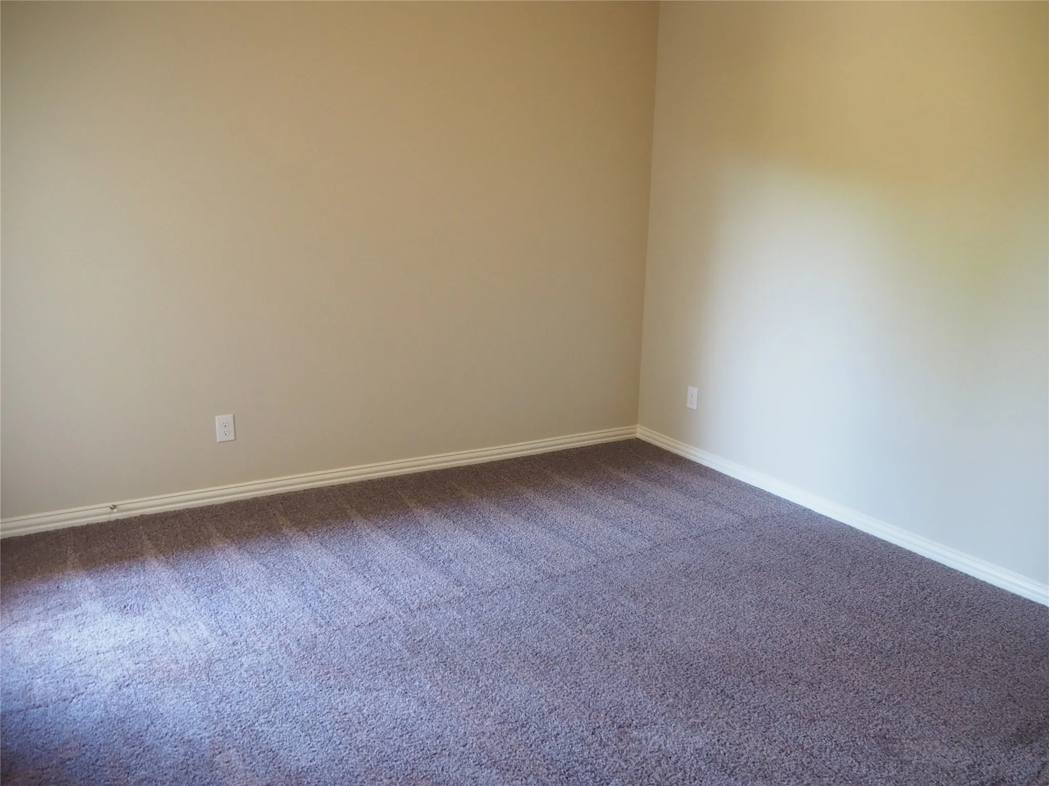 Townhouse For Rent in Denton County , 3117 Solana Circle, Denton, Texas 76207, 3 Bedroom, 3 Bathroom, 2 Garage spaces, 2,096 Sqft, built in 2024, mls#21381574, Real Estate Agent in Denton, Homes For Rent in Denton county, Homes For Rent in Denton, Realtor in Denton Texas, Real Estate Brokerage Independent Realty Texas, Luminita Cordes Realtor