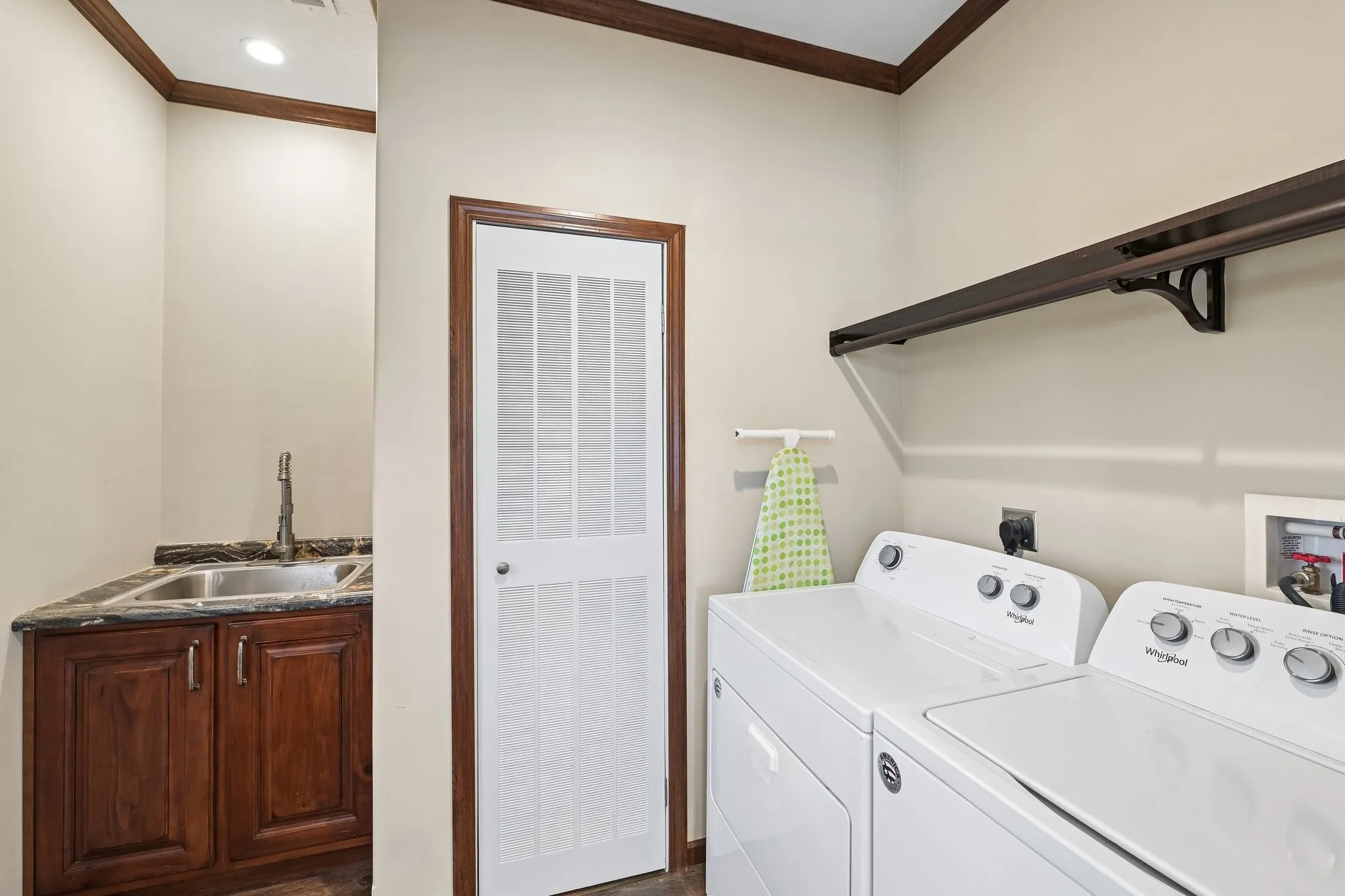 Mobile Home For Sale in Van Zandt County , 590 Vz County Road 2704, Mabank, Texas 75147, 3 Bedroom, 2 Bathroom, Garage spaces, 1,736 Sqft, built in 2017, mls#21381575, Real Estate Agent in Mabank, Homes For Sale in Van Zandt county, Homes For Sale in Mabank, Realtor in Mabank Texas, Real Estate Brokerage Independent Realty Texas, Luminita Cordes Realtor