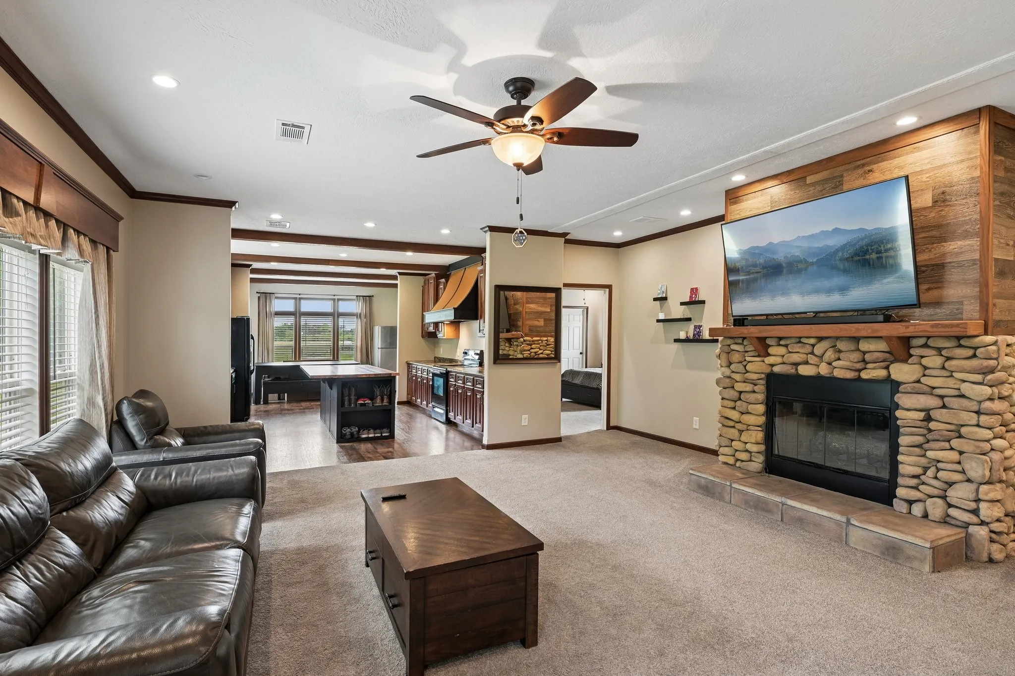 Mobile Home For Sale in Van Zandt County , 590 Vz County Road 2704, Mabank, Texas 75147, 3 Bedroom, 2 Bathroom, Garage spaces, 1,736 Sqft, built in 2017, mls#21381575, Real Estate Agent in Mabank, Homes For Sale in Van Zandt county, Homes For Sale in Mabank, Realtor in Mabank Texas, Real Estate Brokerage Independent Realty Texas, Luminita Cordes Realtor
