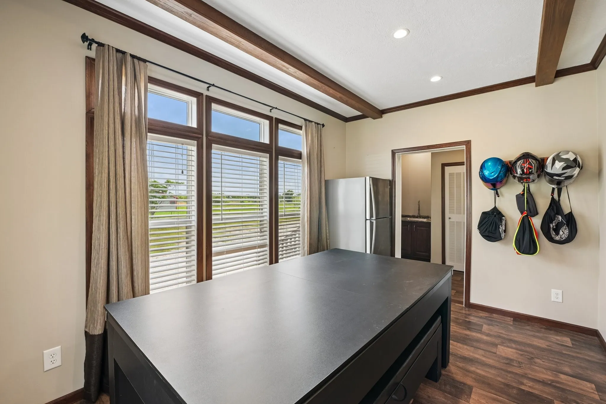 Mobile Home For Sale in Van Zandt County , 590 Vz County Road 2704, Mabank, Texas 75147, 3 Bedroom, 2 Bathroom, Garage spaces, 1,736 Sqft, built in 2017, mls#21381575, Real Estate Agent in Mabank, Homes For Sale in Van Zandt county, Homes For Sale in Mabank, Realtor in Mabank Texas, Real Estate Brokerage Independent Realty Texas, Luminita Cordes Realtor