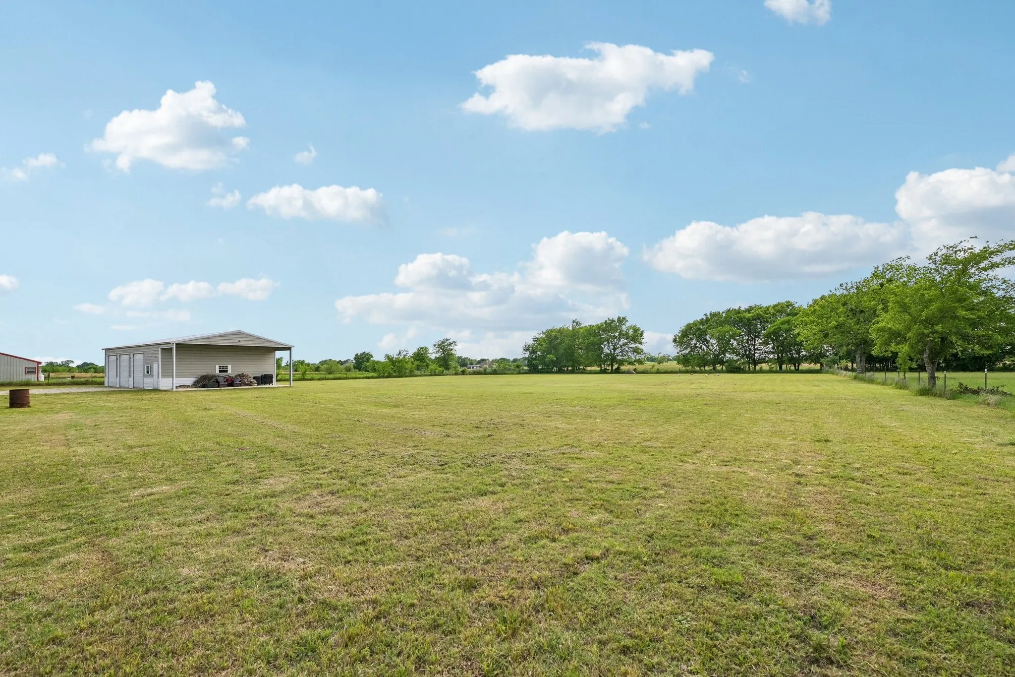 Mobile Home For Sale in Van Zandt County , 590 Vz County Road 2704, Mabank, Texas 75147, 3 Bedroom, 2 Bathroom, Garage spaces, 1,736 Sqft, built in 2017, mls#21381575, Real Estate Agent in Mabank, Homes For Sale in Van Zandt county, Homes For Sale in Mabank, Realtor in Mabank Texas, Real Estate Brokerage Independent Realty Texas, Luminita Cordes Realtor