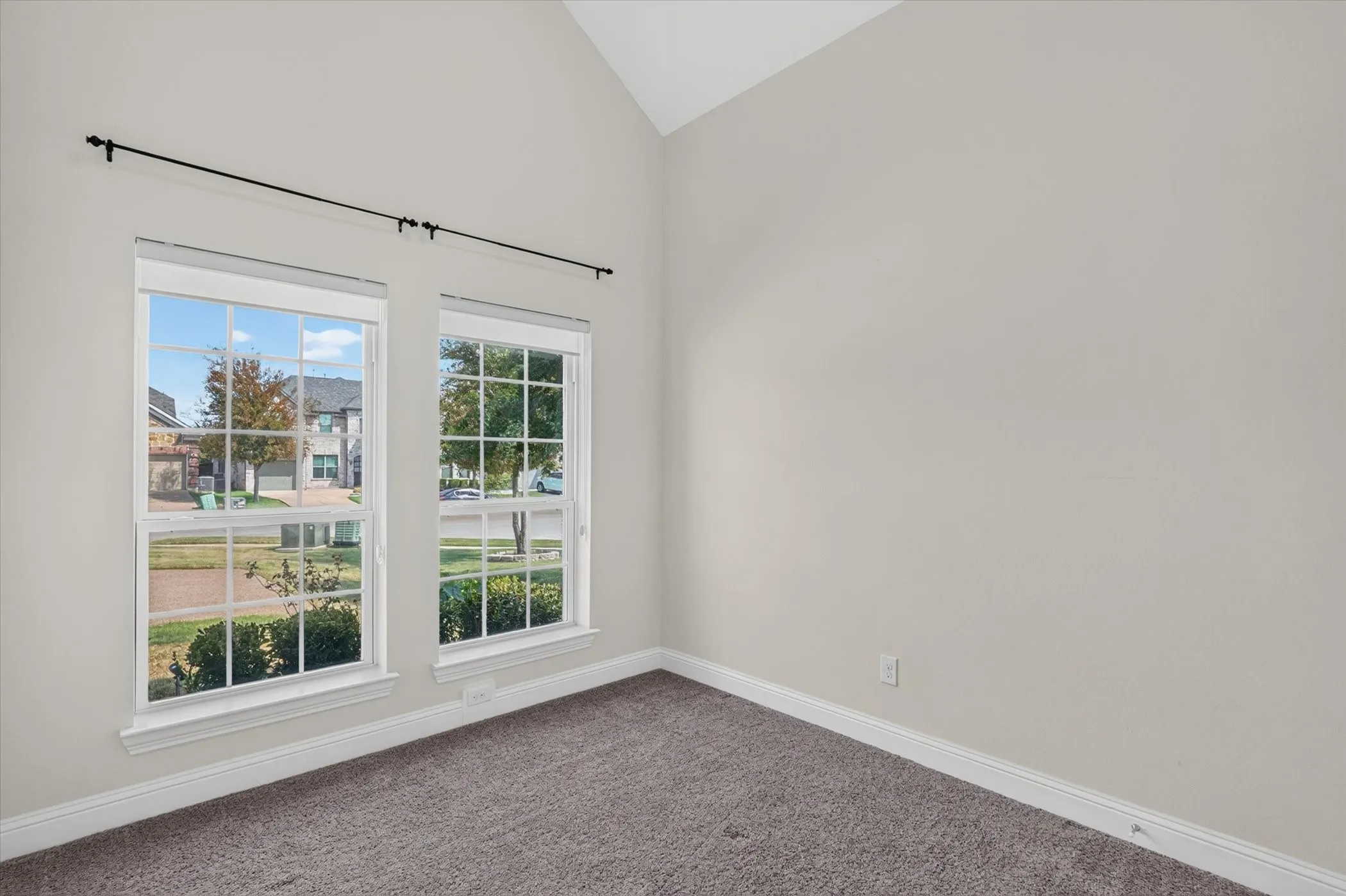 Single Family Residence For Sale in Collin County , 3005 Orleans Drive, Mc Kinney, Texas 75071, 4 Bedroom, 3 Bathroom, 2 Garage spaces, 2,797 Sqft, built in 2019, mls#21371747, Real Estate Agent in Mc Kinney, Homes For Sale in Collin county, Homes For Sale in Mc Kinney, Realtor in Mc Kinney Texas, Real Estate Brokerage Independent Realty Texas, Luminita Cordes Realtor