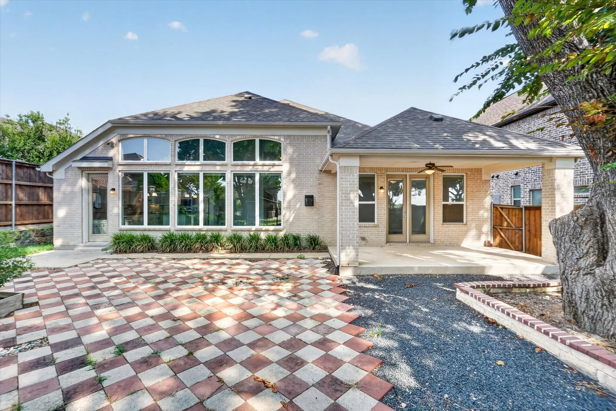 Single Family Residence For Sale in Collin County , 3005 Orleans Drive, Mc Kinney, Texas 75071, 4 Bedroom, 3 Bathroom, 2 Garage spaces, 2,797 Sqft, built in 2019, mls#21371747, Real Estate Agent in Mc Kinney, Homes For Sale in Collin county, Homes For Sale in Mc Kinney, Realtor in Mc Kinney Texas, Real Estate Brokerage Independent Realty Texas, Luminita Cordes Realtor