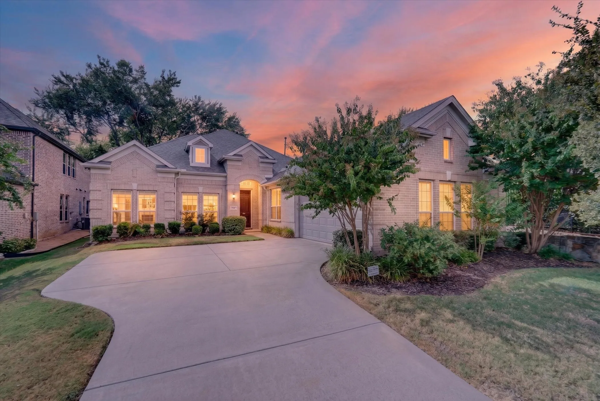 Single Family Residence For Sale in Collin County , 3005 Orleans Drive, Mc Kinney, Texas 75071, 4 Bedroom, 3 Bathroom, 2 Garage spaces, 2,797 Sqft, built in 2019, mls#21371747, Real Estate Agent in Mc Kinney, Homes For Sale in Collin county, Homes For Sale in Mc Kinney, Realtor in Mc Kinney Texas, Real Estate Brokerage Independent Realty Texas, Luminita Cordes Realtor