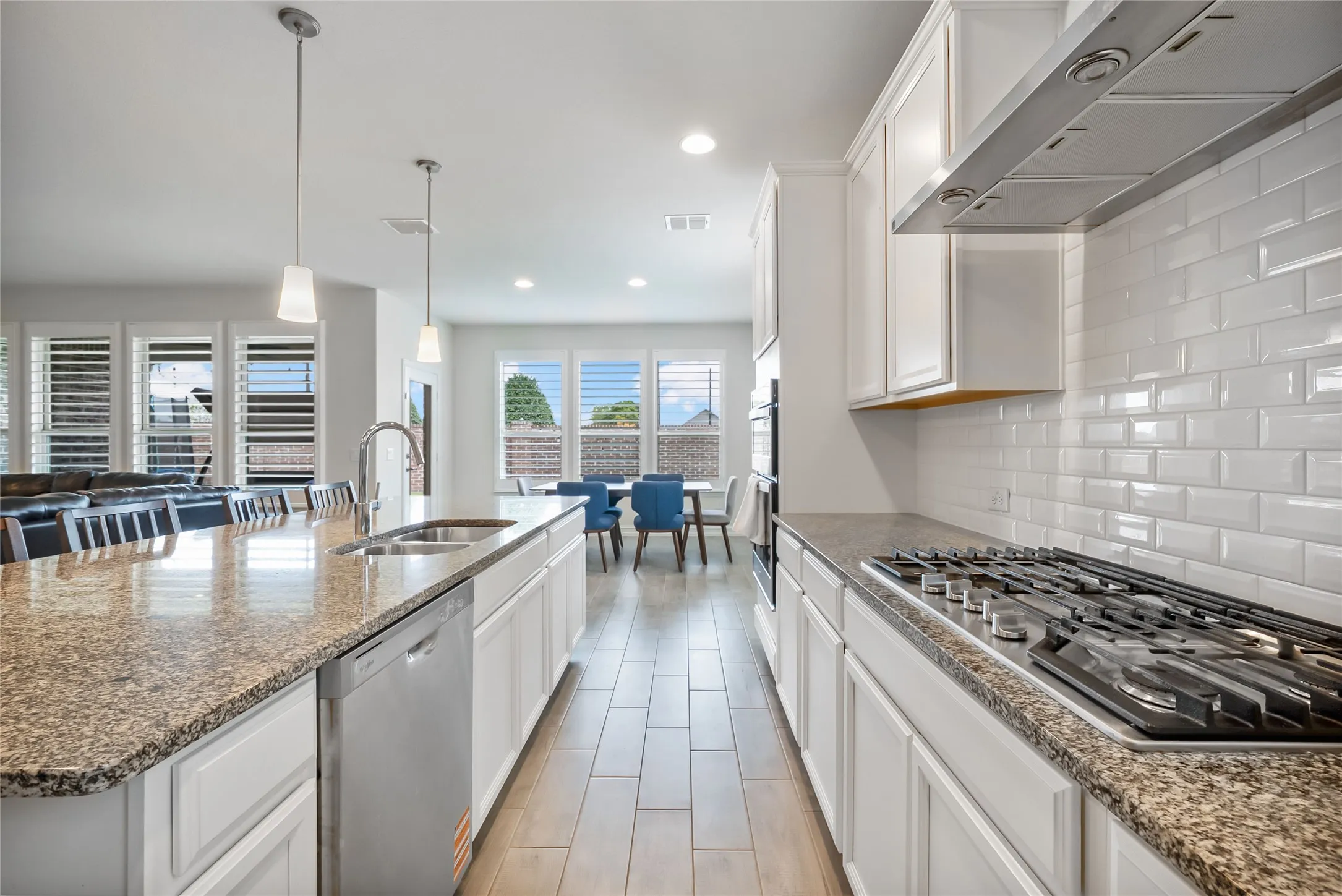 Single Family Residence For Sale in Collin County , 11222 Raimundo Road, Frisco, Texas 75035, 4 Bedroom, 3 Bathroom, 2 Garage spaces, 2,543 Sqft, built in 2019, mls#21367617, Real Estate Agent in Frisco, Homes For Sale in Collin county, Homes For Sale in Frisco, Realtor in Frisco Texas, Real Estate Brokerage Independent Realty Texas, Luminita Cordes Realtor