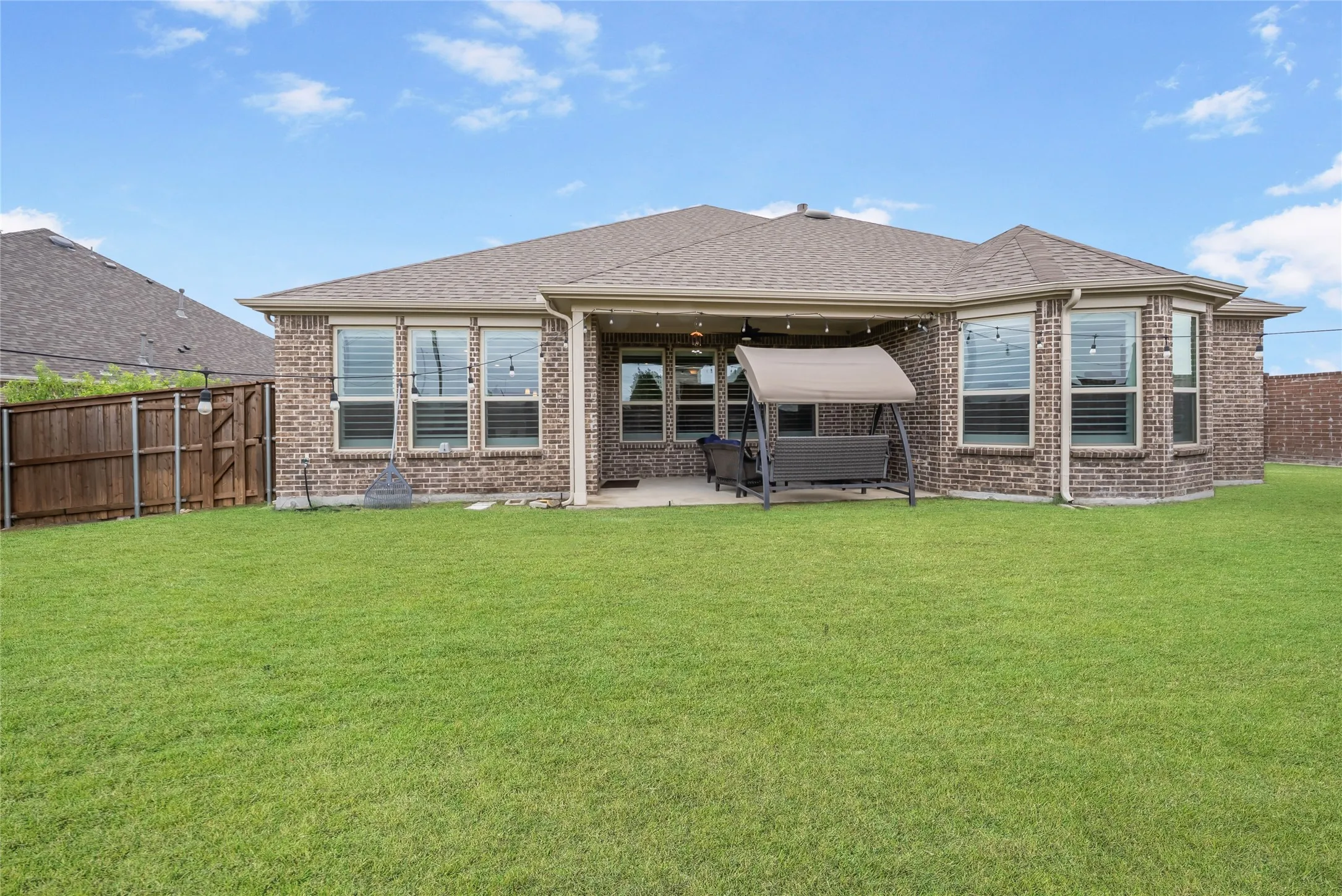 Single Family Residence For Sale in Collin County , 11222 Raimundo Road, Frisco, Texas 75035, 4 Bedroom, 3 Bathroom, 2 Garage spaces, 2,543 Sqft, built in 2019, mls#21367617, Real Estate Agent in Frisco, Homes For Sale in Collin county, Homes For Sale in Frisco, Realtor in Frisco Texas, Real Estate Brokerage Independent Realty Texas, Luminita Cordes Realtor