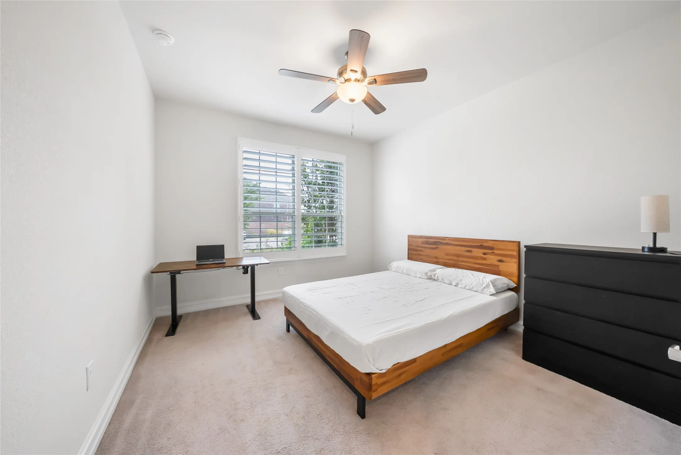 Single Family Residence For Sale in Collin County , 11222 Raimundo Road, Frisco, Texas 75035, 4 Bedroom, 3 Bathroom, 2 Garage spaces, 2,543 Sqft, built in 2019, mls#21367617, Real Estate Agent in Frisco, Homes For Sale in Collin county, Homes For Sale in Frisco, Realtor in Frisco Texas, Real Estate Brokerage Independent Realty Texas, Luminita Cordes Realtor