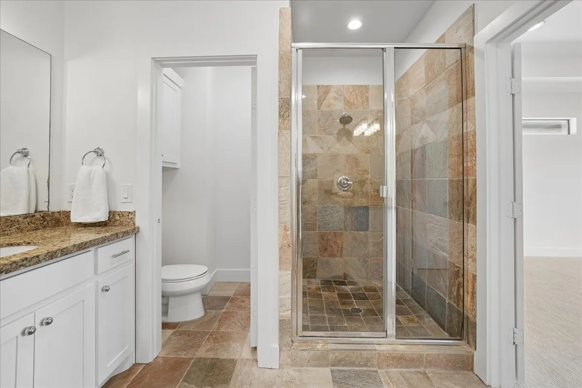 Single Family Residence For Sale in Dallas County , 5642 Ellsworth Avenue, Dallas, Texas 75206, 3 Bedroom, 3 Bathroom, 2 Garage spaces, 3,026 Sqft, built in 2007, mls#21370749, Real Estate Agent in Dallas, Homes For Sale in Dallas county, Homes For Sale in Dallas, Realtor in Dallas Texas, Real Estate Brokerage Independent Realty Texas, Luminita Cordes Realtor