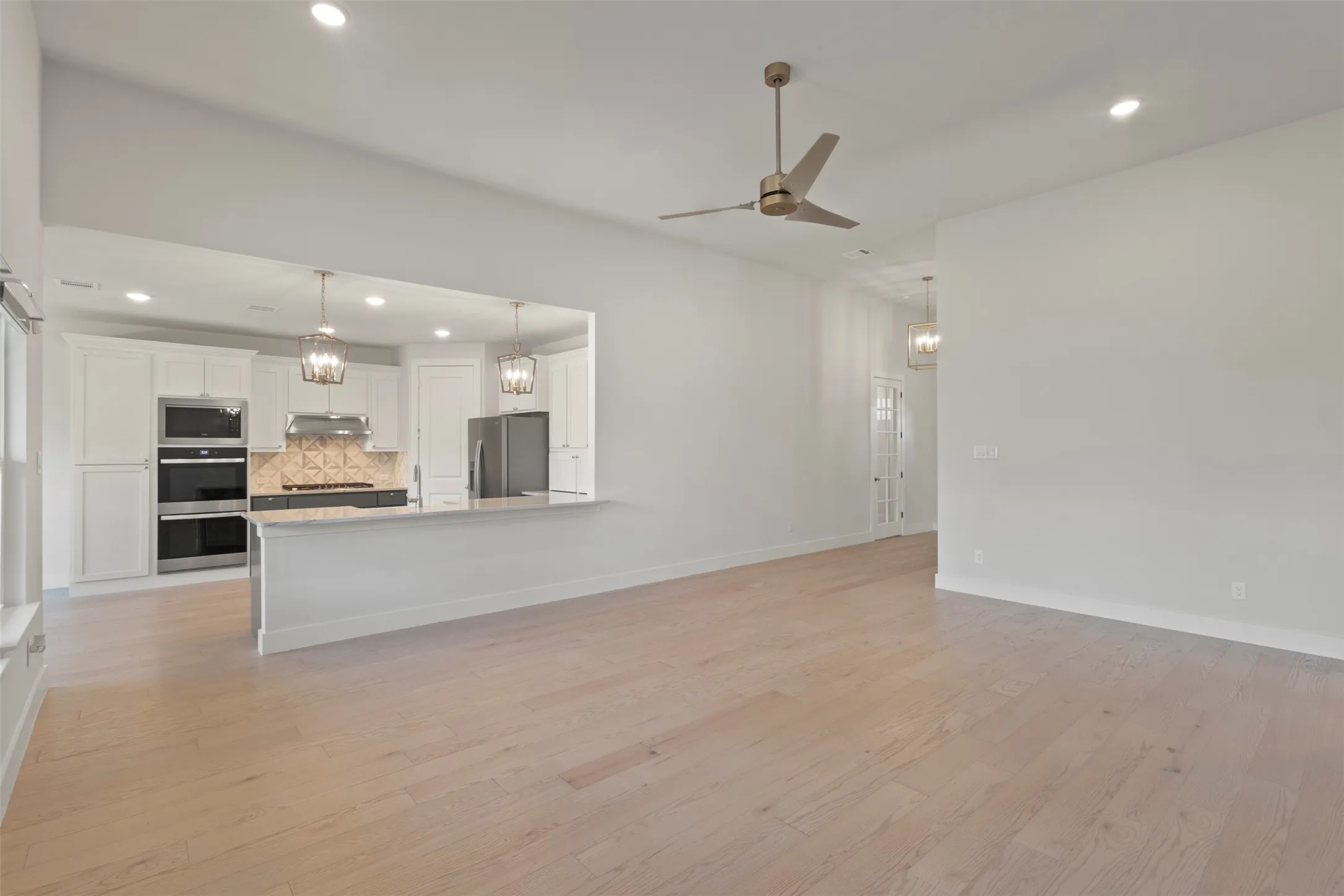 Single Family Residence For Sale in Dallas County , 3905 Henley Lane, Garland, Texas 75043, 4 Bedroom, 3 Bathroom, 2 Garage spaces, 2,385 Sqft, built in 2024, mls#21381576, Real Estate Agent in Garland, Homes For Sale in Dallas county, Homes For Sale in Garland, Realtor in Garland Texas, Real Estate Brokerage Independent Realty Texas, Luminita Cordes Realtor