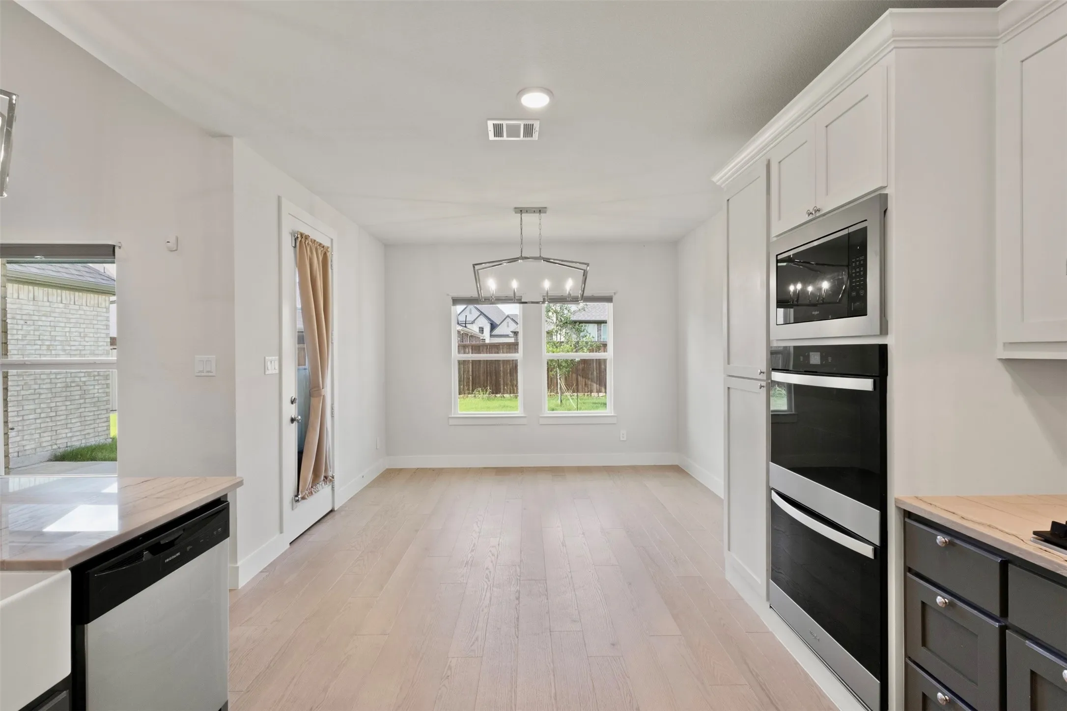 Single Family Residence For Sale in Dallas County , 3905 Henley Lane, Garland, Texas 75043, 4 Bedroom, 3 Bathroom, 2 Garage spaces, 2,385 Sqft, built in 2024, mls#21381576, Real Estate Agent in Garland, Homes For Sale in Dallas county, Homes For Sale in Garland, Realtor in Garland Texas, Real Estate Brokerage Independent Realty Texas, Luminita Cordes Realtor
