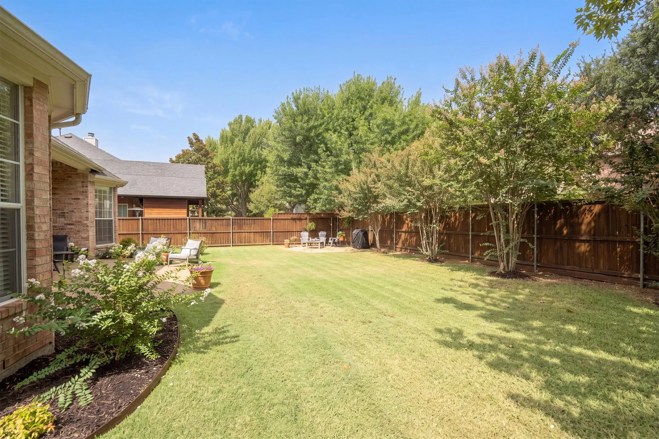 Single Family Residence For Sale in Denton County , 2116 Tennyson Drive, Flower Mound, Texas 75028, 4 Bedroom, 3 Bathroom, 2 Garage spaces, 3,674 Sqft, built in 1997, mls#21376116, Real Estate Agent in Flower Mound, Homes For Sale in Denton county, Homes For Sale in Flower Mound, Realtor in Flower Mound Texas, Real Estate Brokerage Independent Realty Texas, Luminita Cordes Realtor