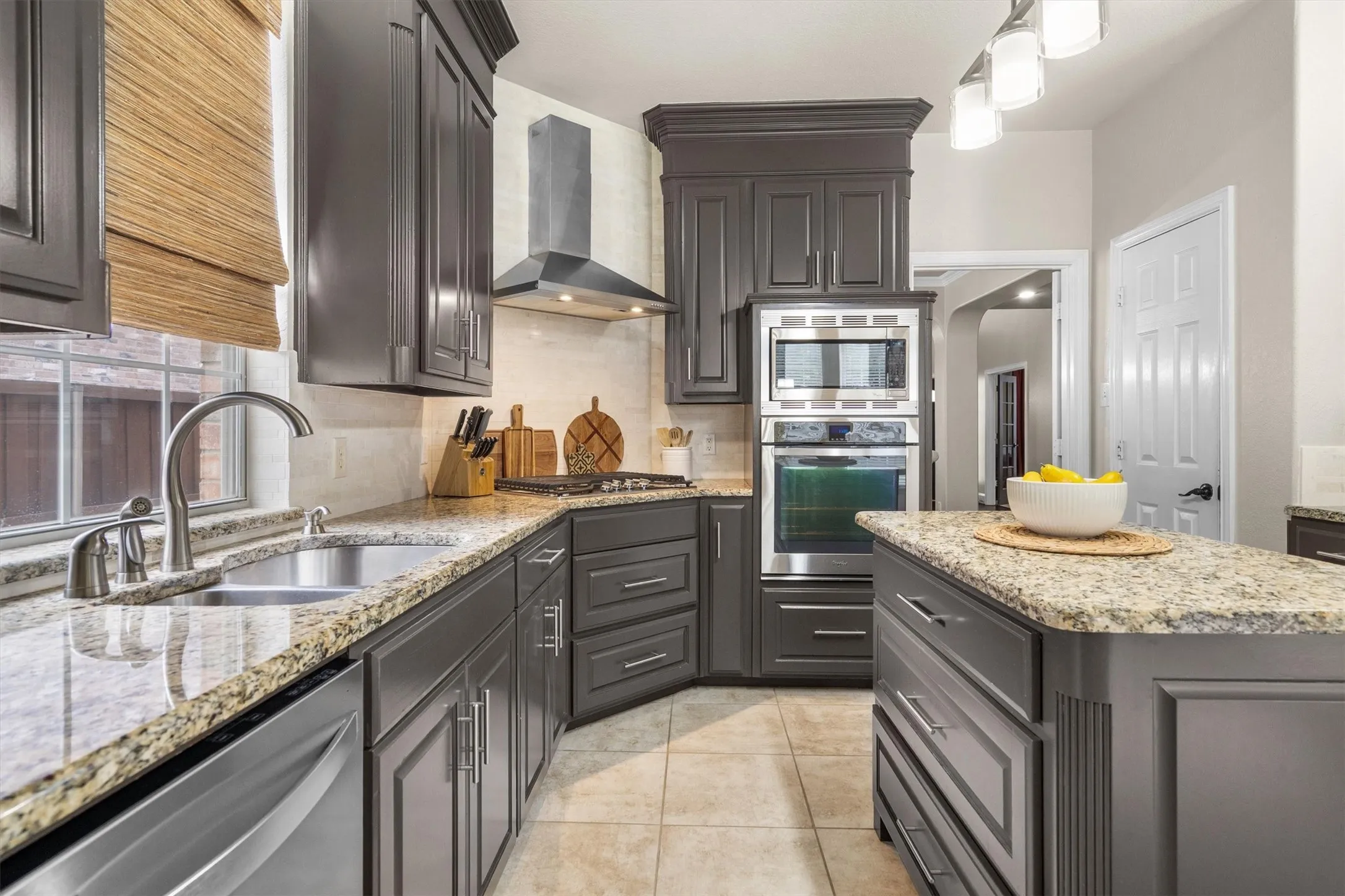 Single Family Residence For Sale in Denton County , 2116 Tennyson Drive, Flower Mound, Texas 75028, 4 Bedroom, 3 Bathroom, 2 Garage spaces, 3,674 Sqft, built in 1997, mls#21376116, Real Estate Agent in Flower Mound, Homes For Sale in Denton county, Homes For Sale in Flower Mound, Realtor in Flower Mound Texas, Real Estate Brokerage Independent Realty Texas, Luminita Cordes Realtor