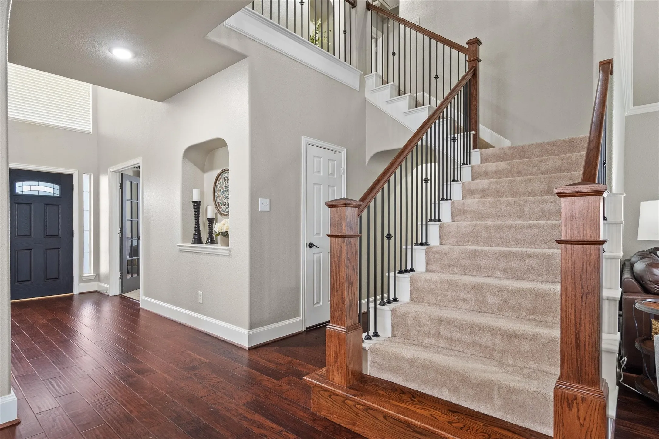 Single Family Residence For Sale in Denton County , 2116 Tennyson Drive, Flower Mound, Texas 75028, 4 Bedroom, 3 Bathroom, 2 Garage spaces, 3,674 Sqft, built in 1997, mls#21376116, Real Estate Agent in Flower Mound, Homes For Sale in Denton county, Homes For Sale in Flower Mound, Realtor in Flower Mound Texas, Real Estate Brokerage Independent Realty Texas, Luminita Cordes Realtor