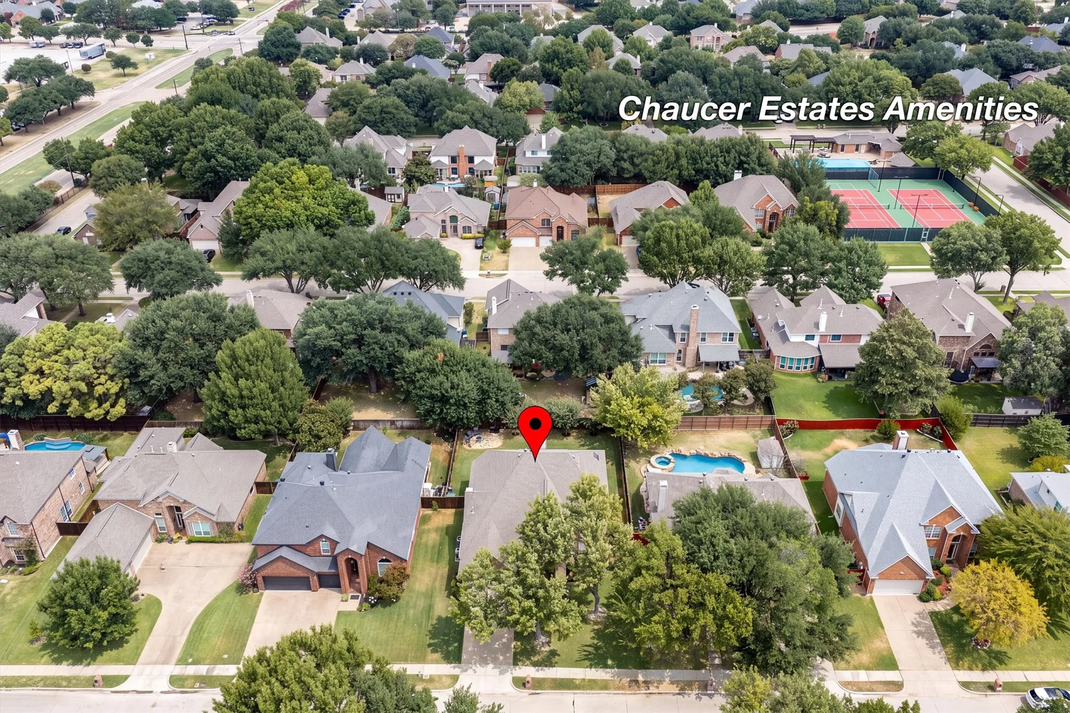 The Chaucer Estates Amenities are just a block a way.