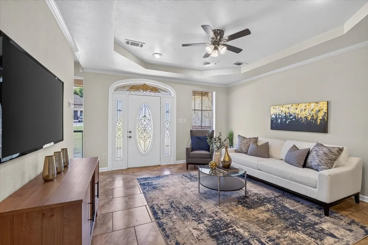 Single Family Residence For Sale in Henderson County , 7900 Private Road 7905, Athens, Texas 75752, 4 Bedroom, 3 Bathroom, 2 Garage spaces, 2,198 Sqft, built in 2008, mls#21381540, Real Estate Agent in Athens, Homes For Sale in Henderson county, Homes For Sale in Athens, Realtor in Athens Texas, Real Estate Brokerage Independent Realty Texas, Luminita Cordes Realtor