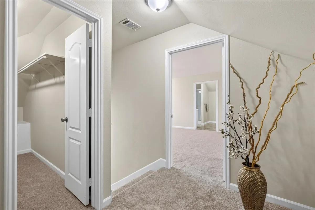 Single Family Residence For Sale in Henderson County , 7900 Private Road 7905, Athens, Texas 75752, 4 Bedroom, 3 Bathroom, 2 Garage spaces, 2,198 Sqft, built in 2008, mls#21381540, Real Estate Agent in Athens, Homes For Sale in Henderson county, Homes For Sale in Athens, Realtor in Athens Texas, Real Estate Brokerage Independent Realty Texas, Luminita Cordes Realtor