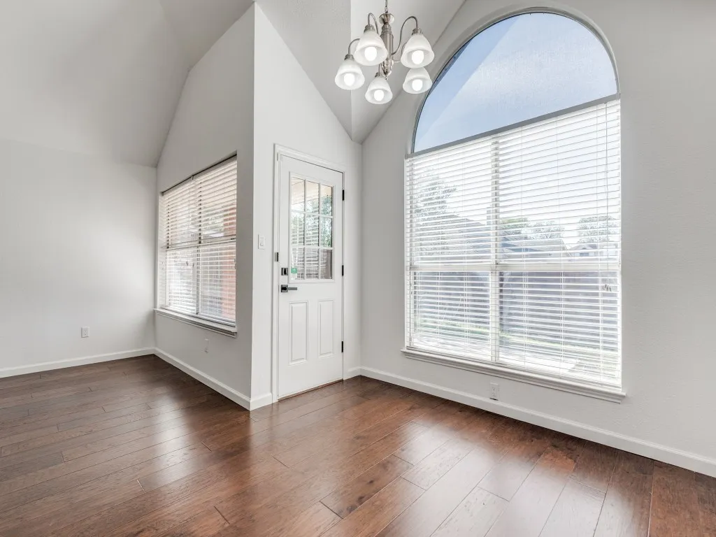 Single Family Residence For Rent in Collin County , 6841 Bellehaven Drive, Plano, Texas 75023, 3 Bedroom, 3 Bathroom, 2 Garage spaces, 1,824 Sqft, built in 1989, mls#21381587, Real Estate Agent in Plano, Homes For Rent in Collin county, Homes For Rent in Plano, Realtor in Plano Texas, Real Estate Brokerage Independent Realty Texas, Luminita Cordes Realtor