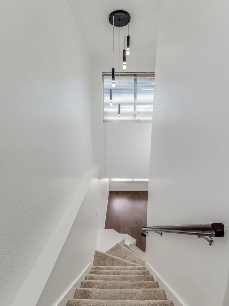 Single Family Residence For Rent in Collin County , 6841 Bellehaven Drive, Plano, Texas 75023, 3 Bedroom, 3 Bathroom, 2 Garage spaces, 1,824 Sqft, built in 1989, mls#21381587, Real Estate Agent in Plano, Homes For Rent in Collin county, Homes For Rent in Plano, Realtor in Plano Texas, Real Estate Brokerage Independent Realty Texas, Luminita Cordes Realtor